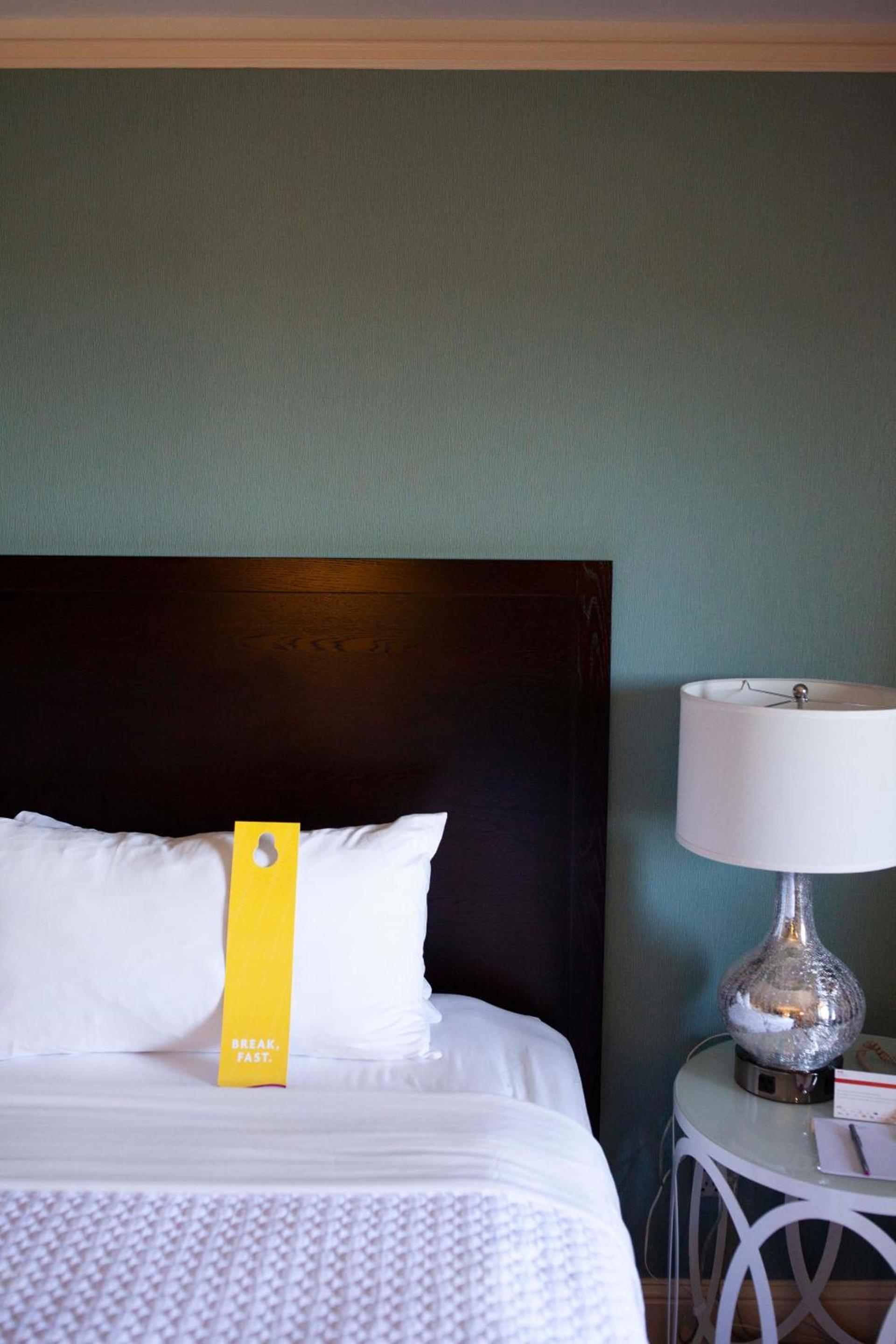 Crowne Plaza Cabana Hotel by IHG photo 4