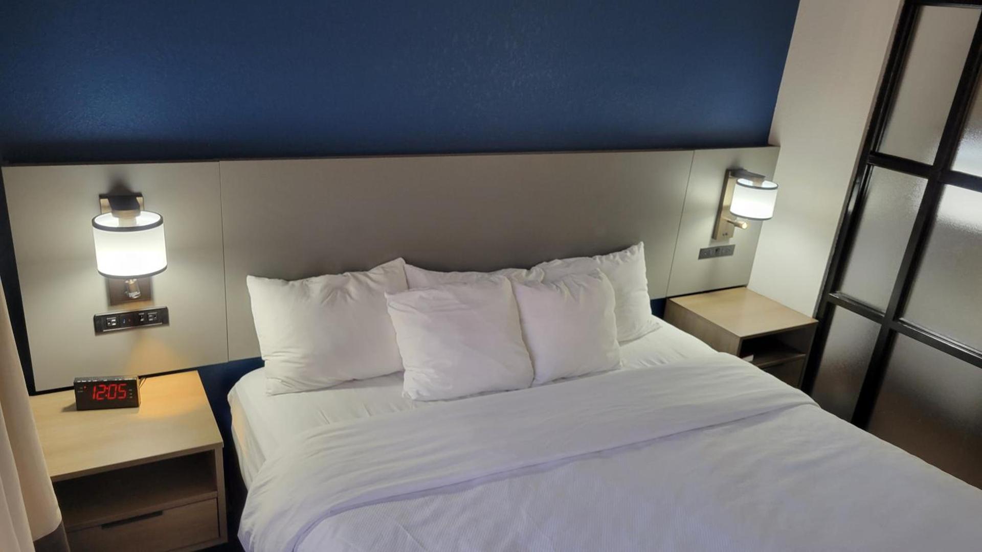 Comfort Suites Macon Northwest photo 32