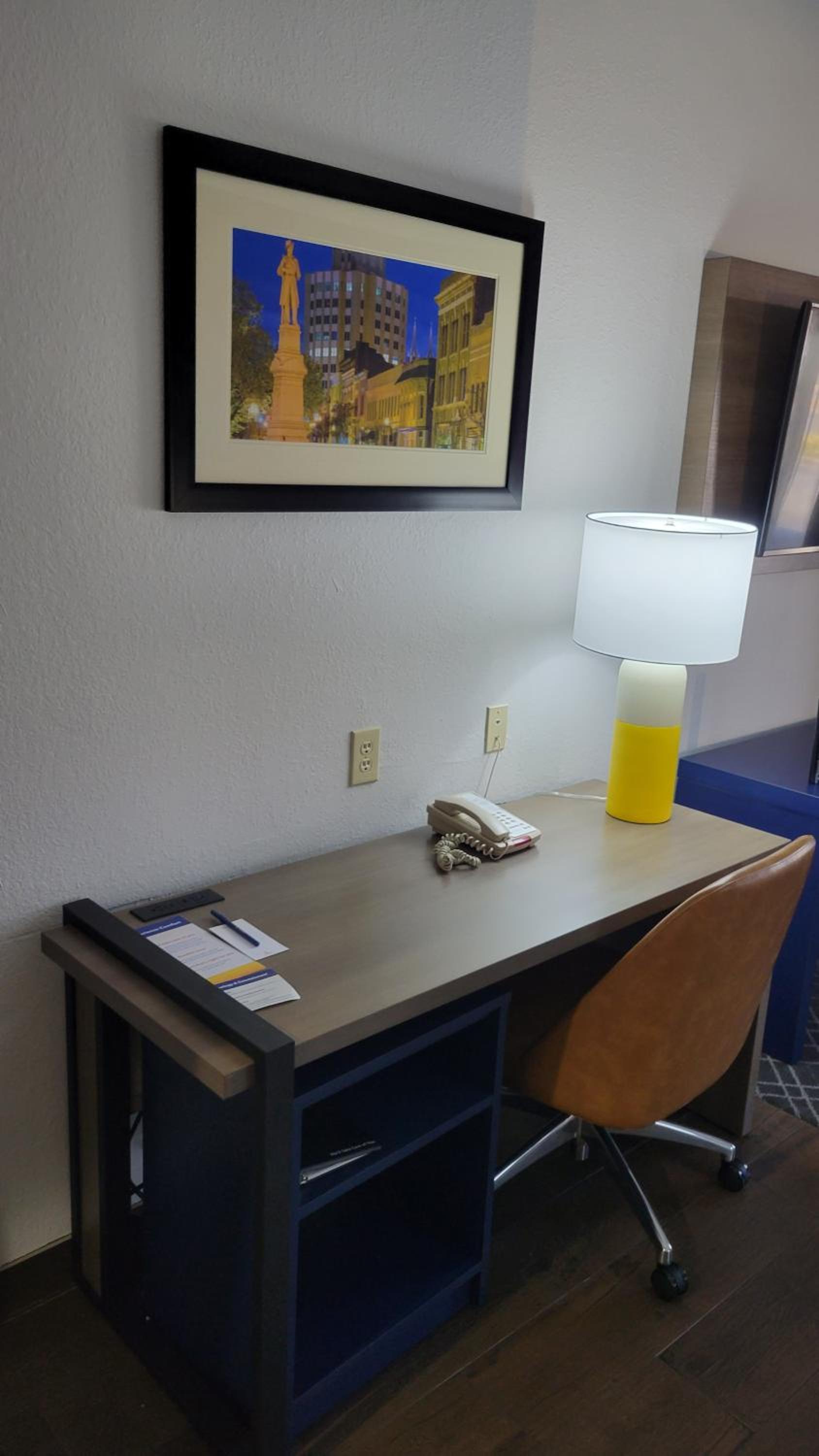Comfort Suites Macon Northwest photo 46