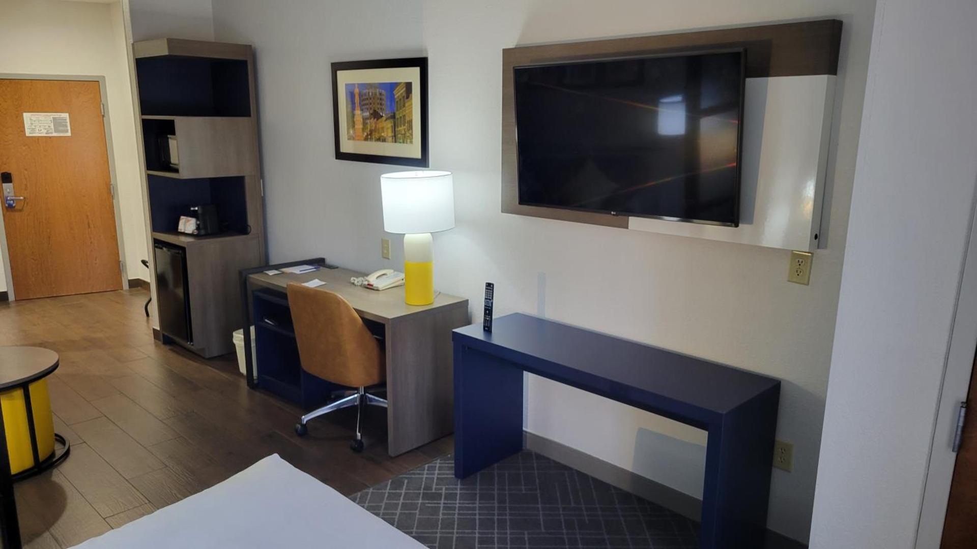 Comfort Suites Macon Northwest photo 48