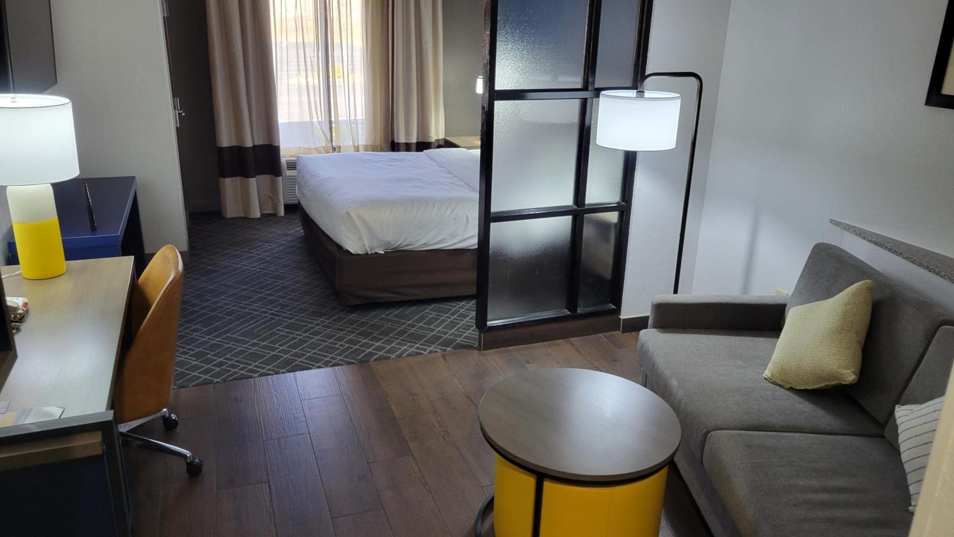 Comfort Suites Macon Northwest photo 50