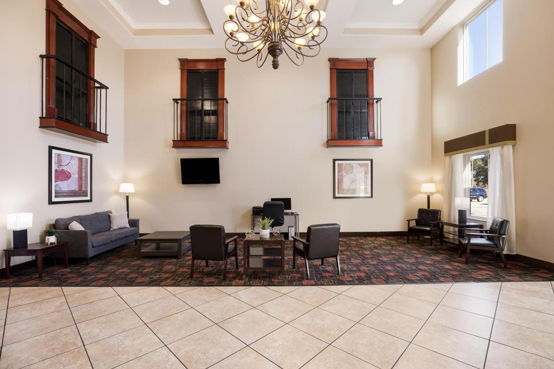 Suburban Studios Berwick - Morgan City photo 33