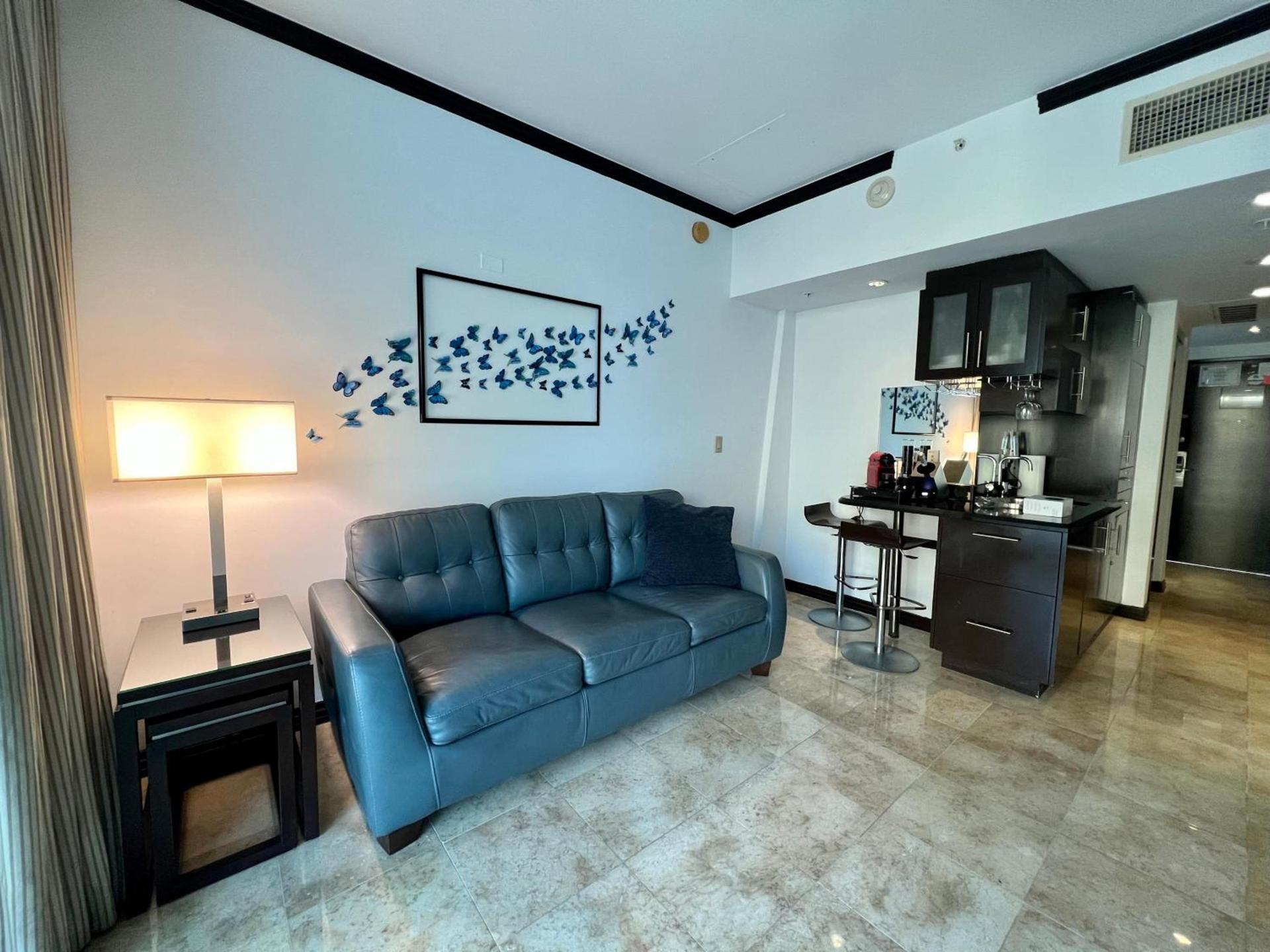 Boutique Suites 3 min walk to beach photo 67