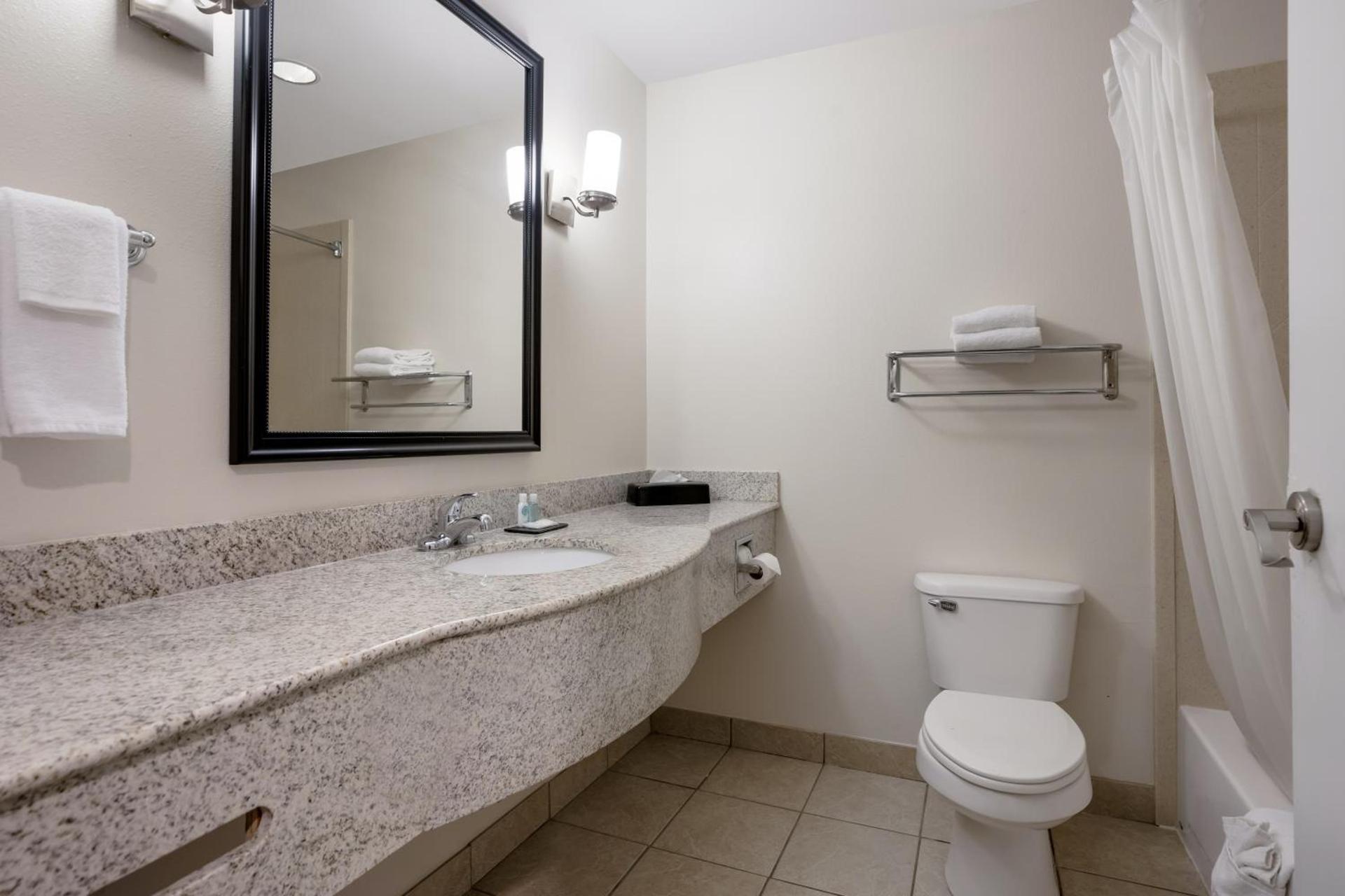 Suburban Studios Berwick - Morgan City photo 56
