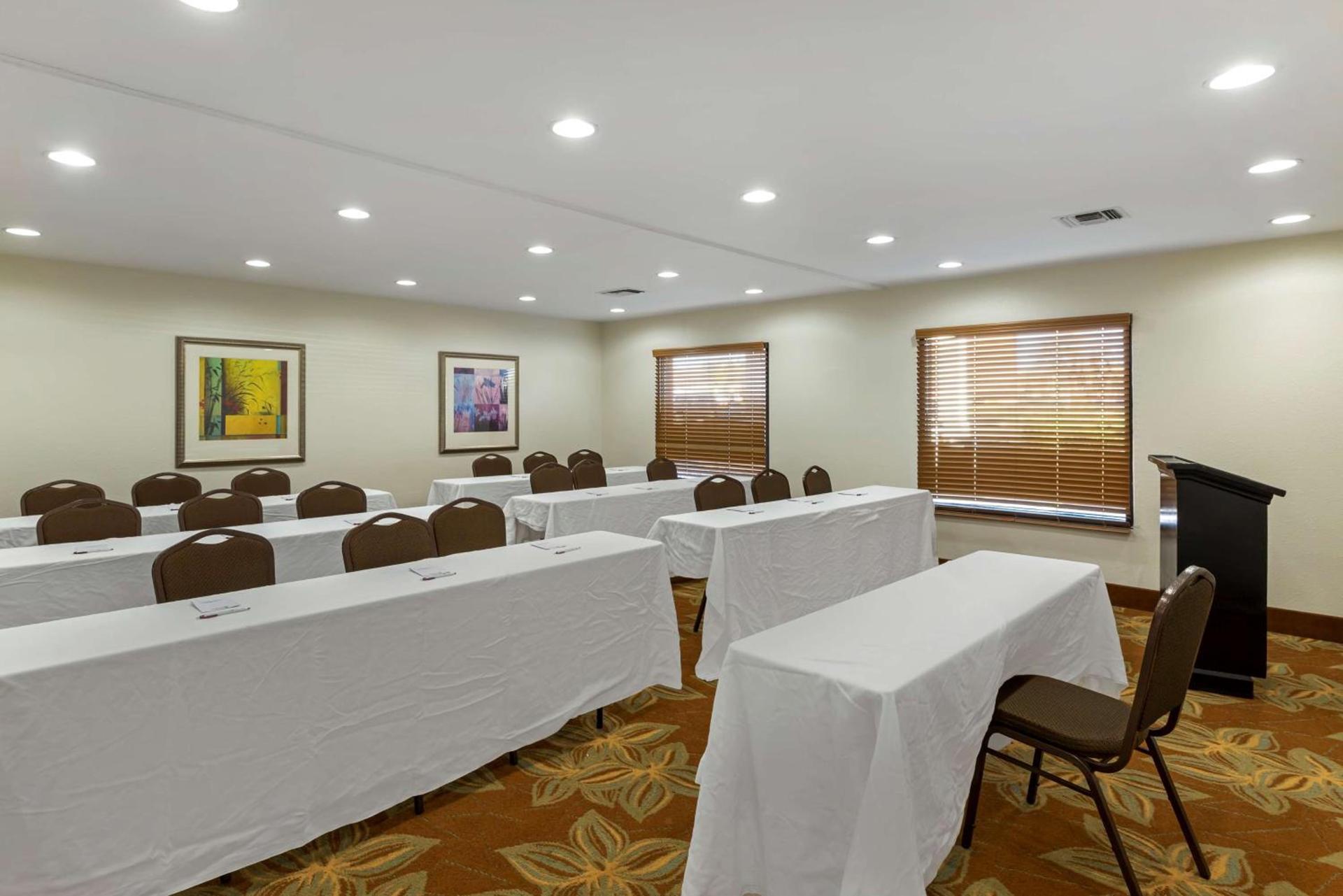 Best Western PLUS Executive Hotel Richmond photo 14