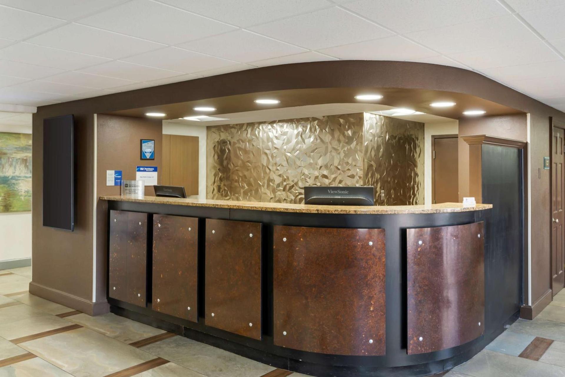 Best Western PLUS Executive Hotel Richmond photo 2