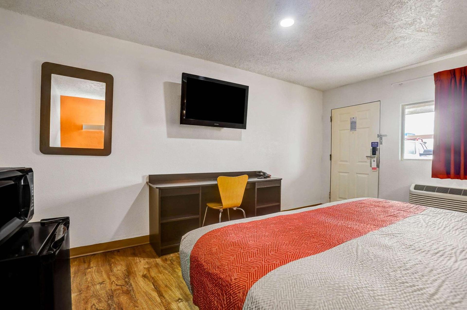Motel 6-Clovis, NM photo 5