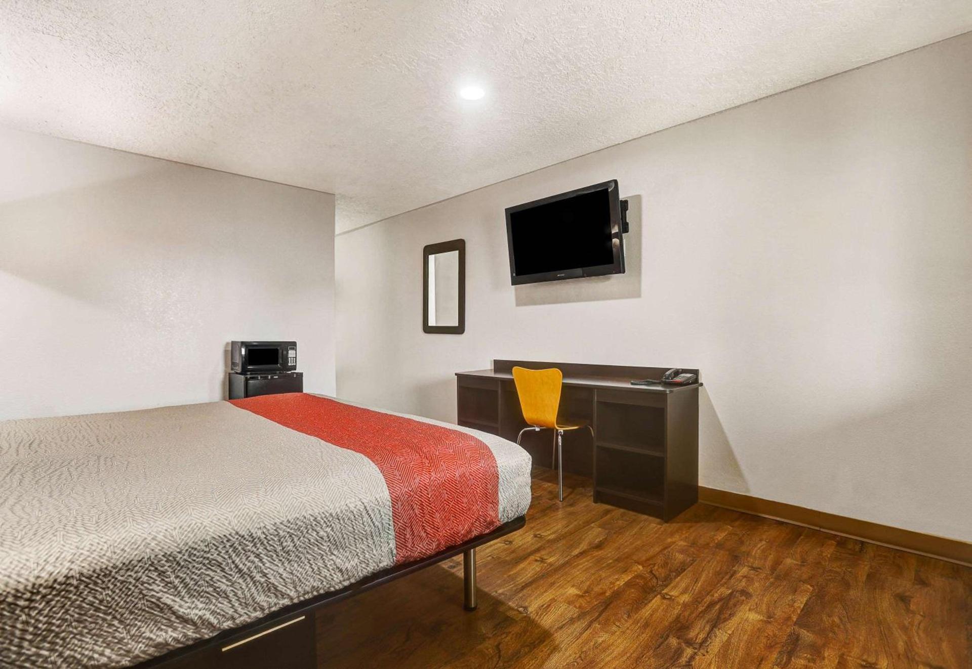Motel 6-Clovis, NM photo 7