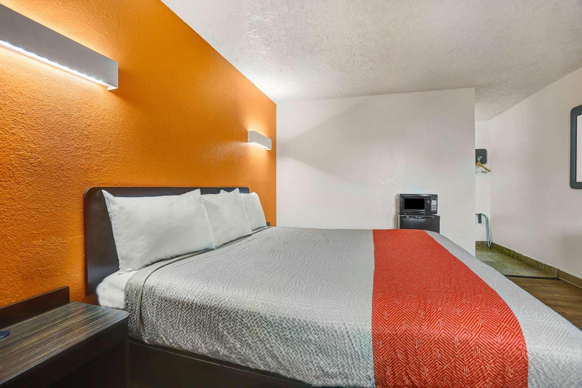 Motel 6-Clovis, NM photo 8