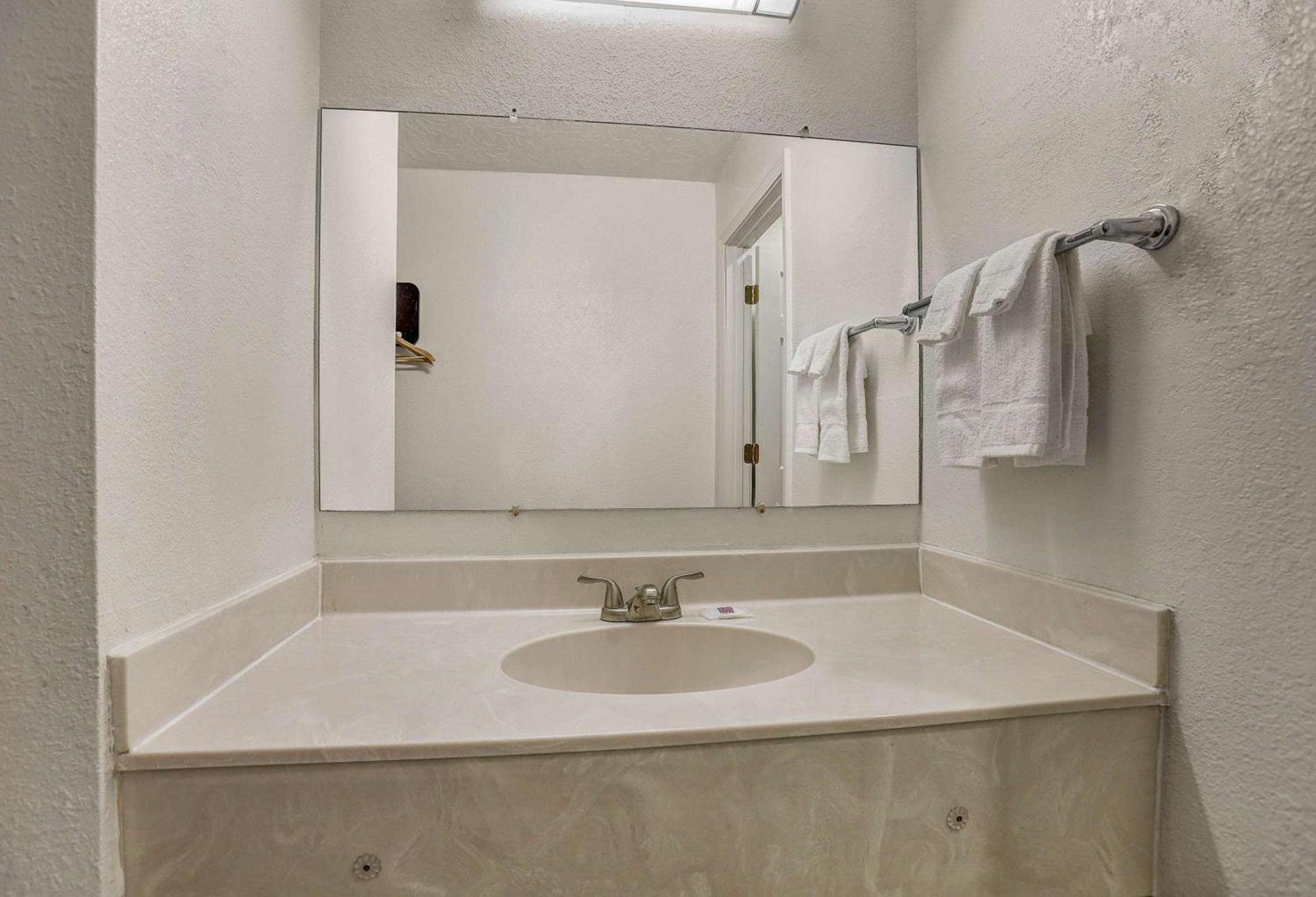 Motel 6-Clovis, NM photo 17