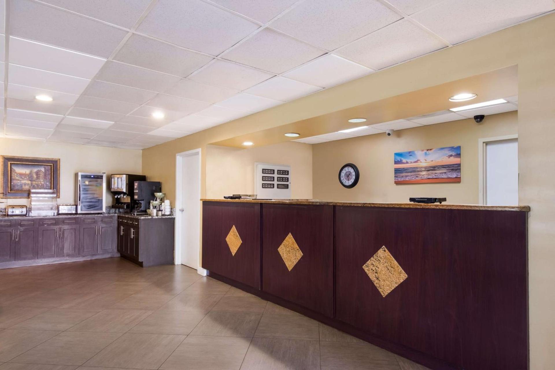 SureStay Hotel by Best Western St Pete Clearwater Airport photo 5