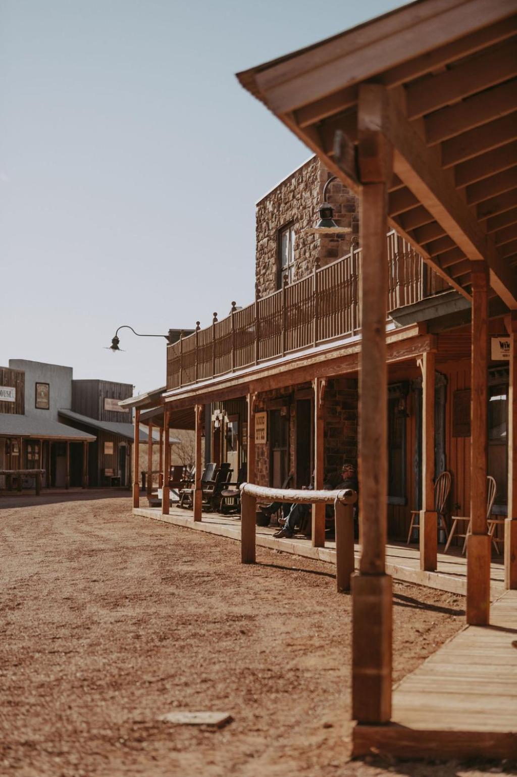 Tombstone Monument Guest Ranch photo 7
