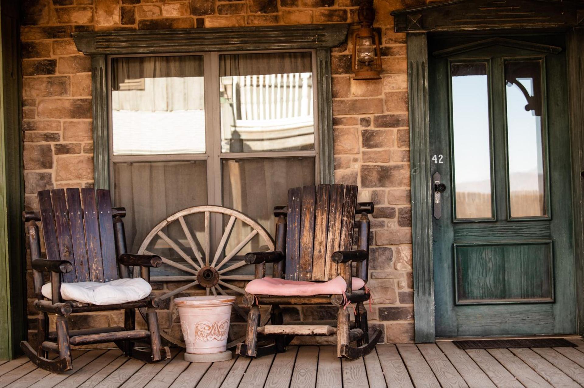 Tombstone Monument Guest Ranch photo 35