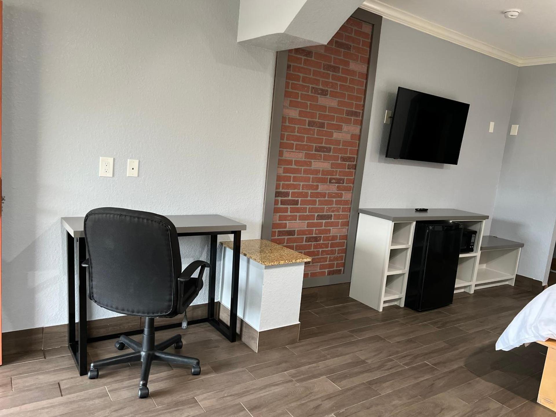 The Symphony Inn & Suites photo 3