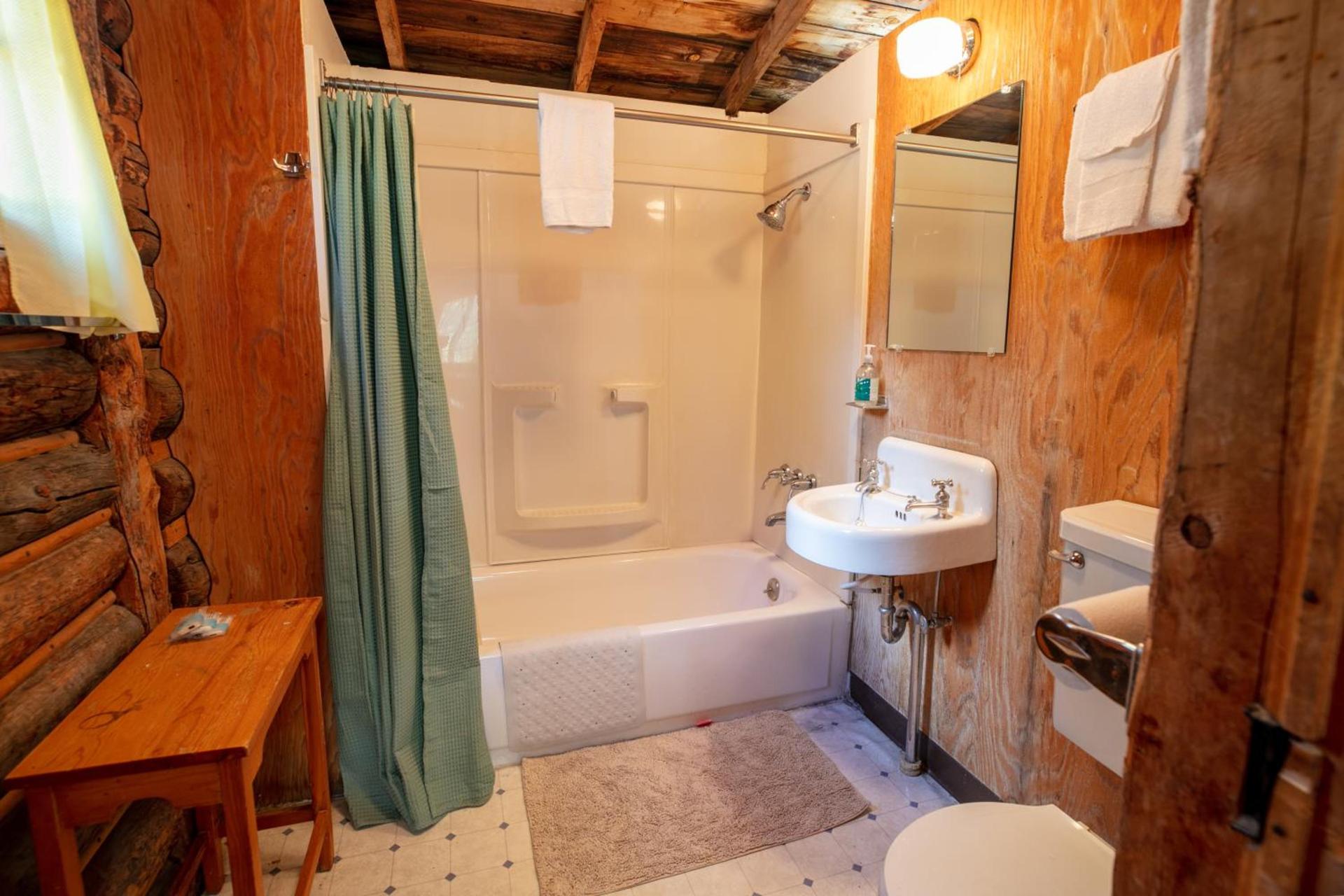 The Meeker Park Lodge photo 96
