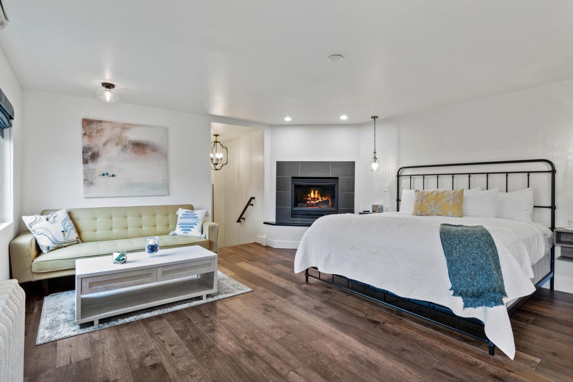 Bespoke Inn Flagstaff photo 33