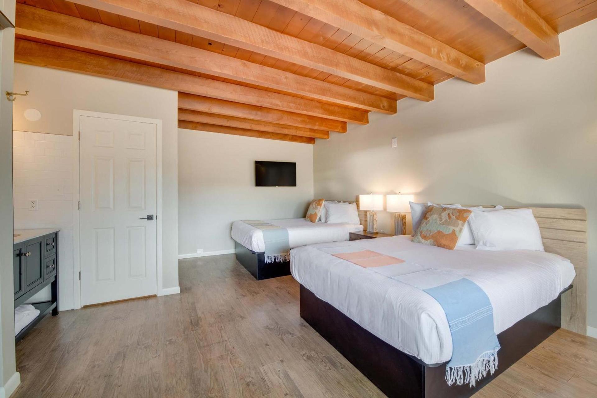 Taos Motor Lodge photo 6