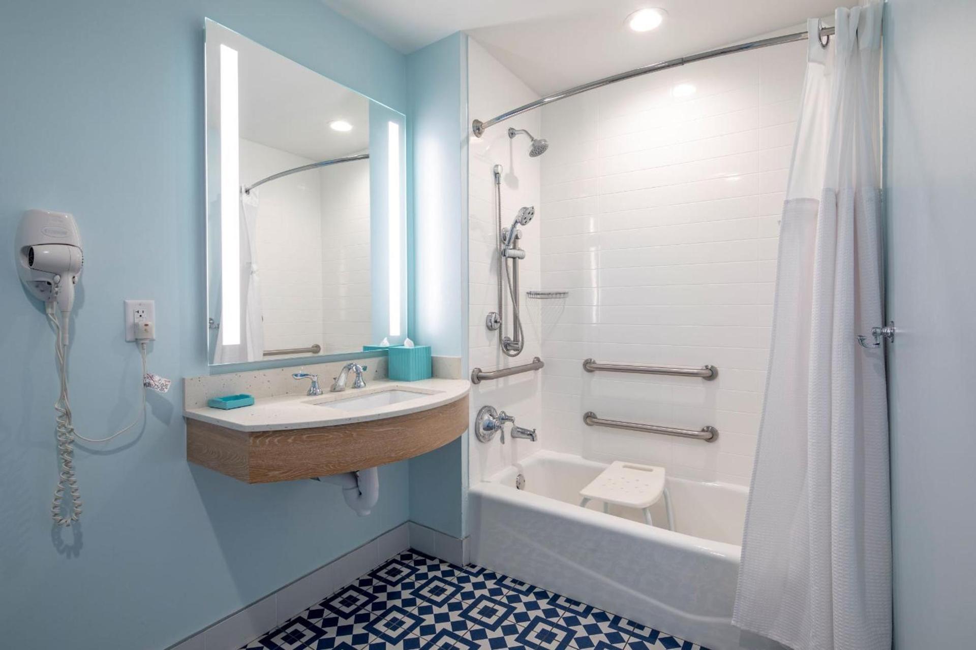 Universal's Endless Summer Resort - Surfside Inn and Suites photo 36