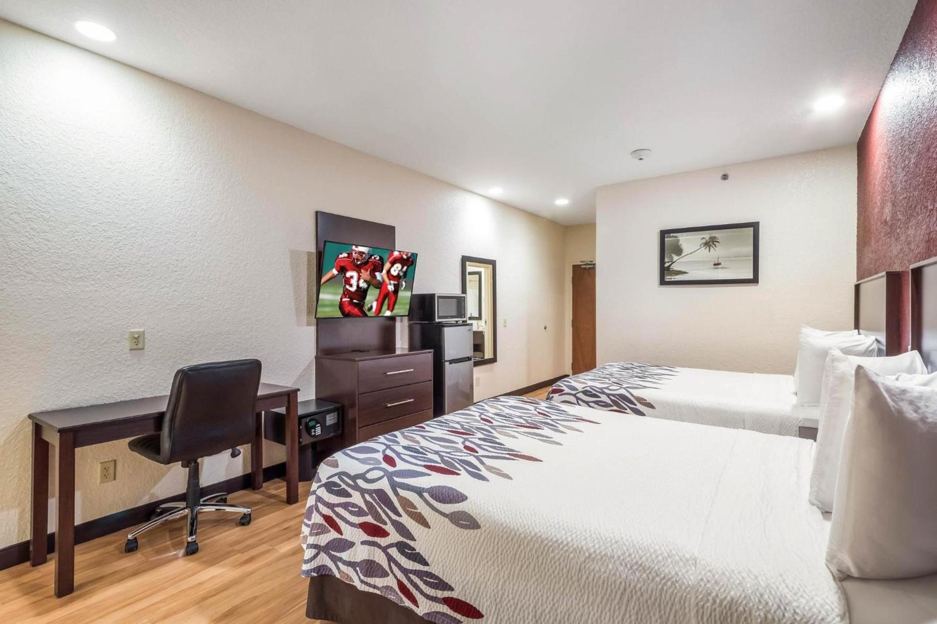 Red Roof Inn Ocala photo 8