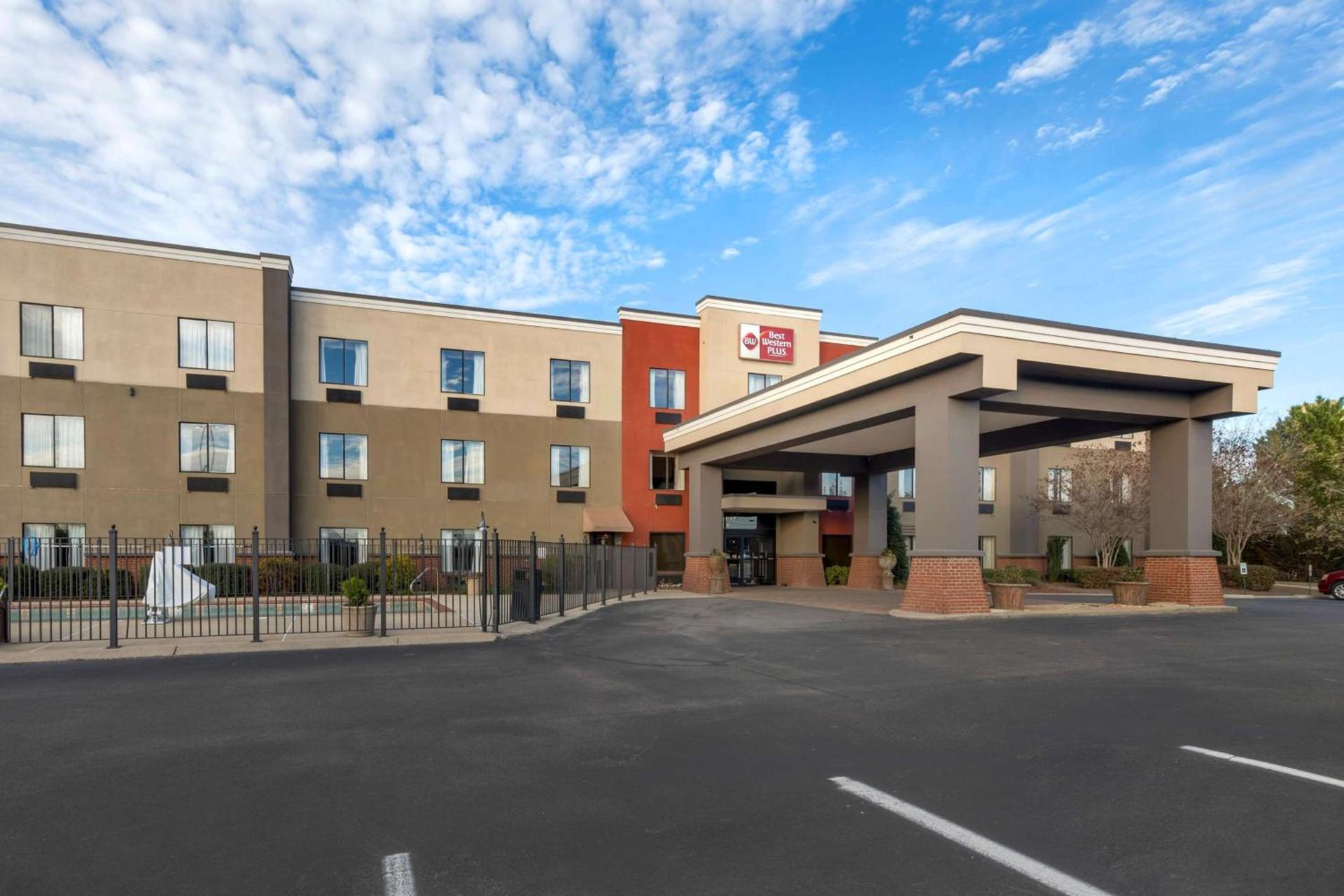 Best Western Plus Gadsden Hotel & Suites photo 27