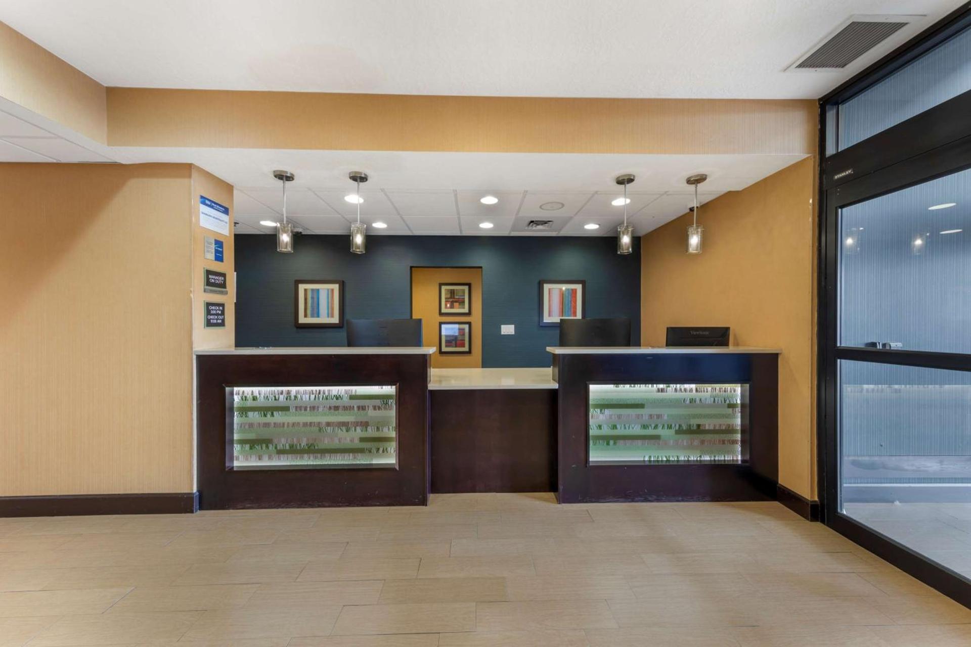 Best Western Plus Gadsden Hotel & Suites photo 11