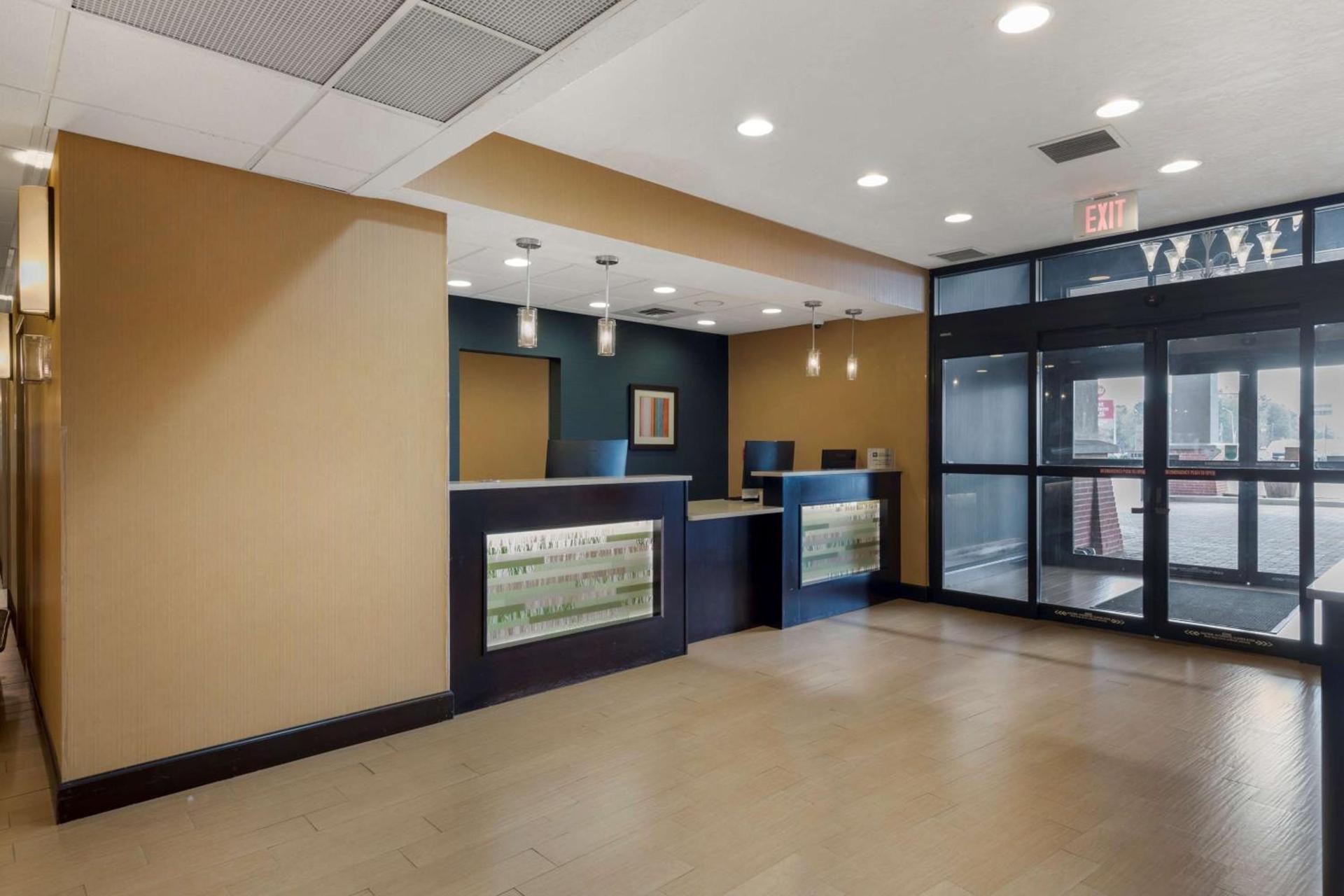 Best Western Plus Gadsden Hotel & Suites photo 30