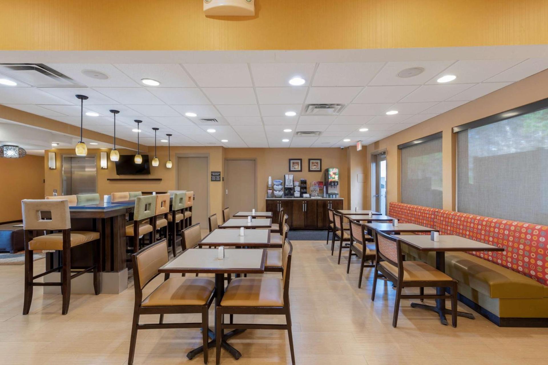 Best Western Plus Gadsden Hotel & Suites photo 17