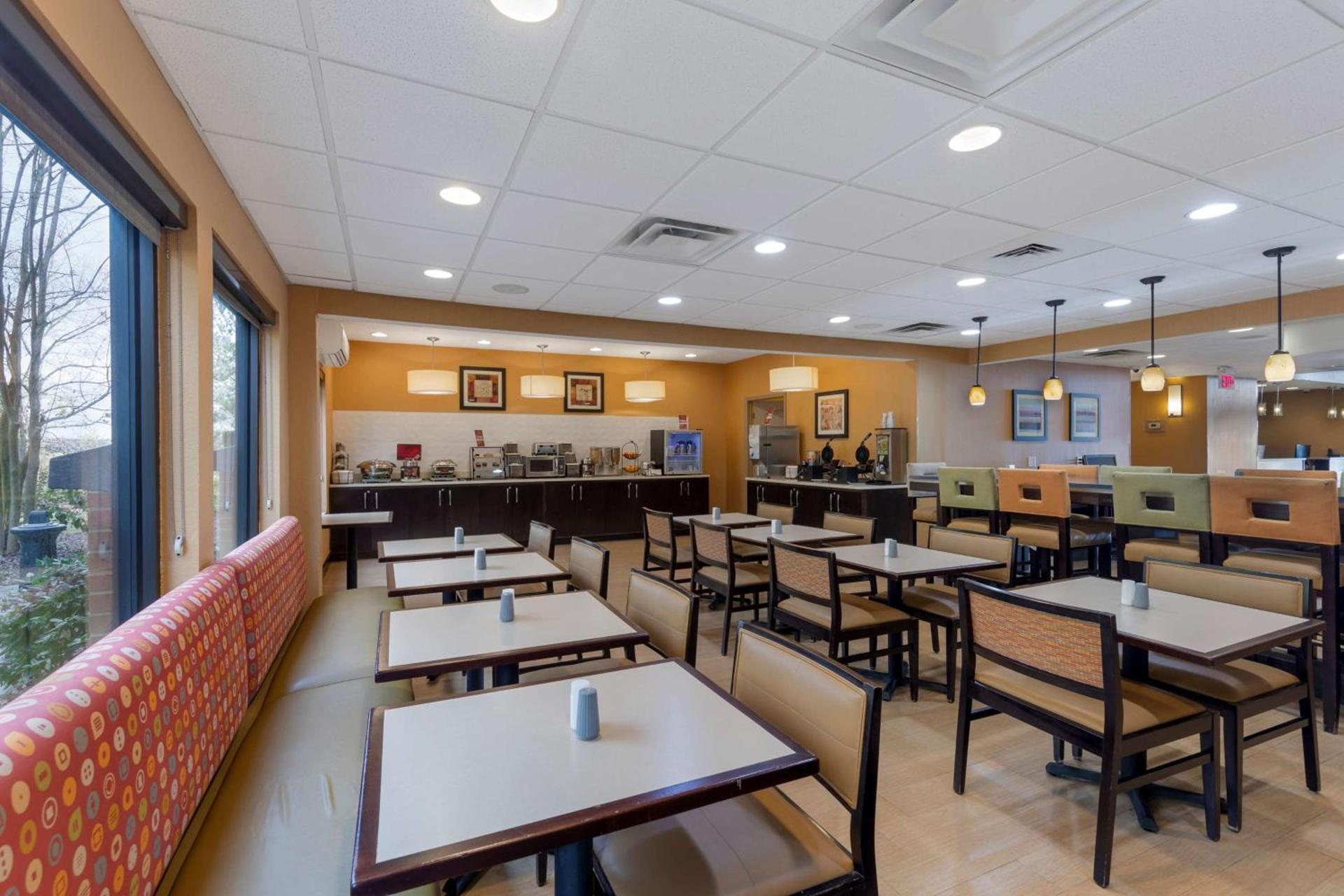 Best Western Plus Gadsden Hotel & Suites photo 18