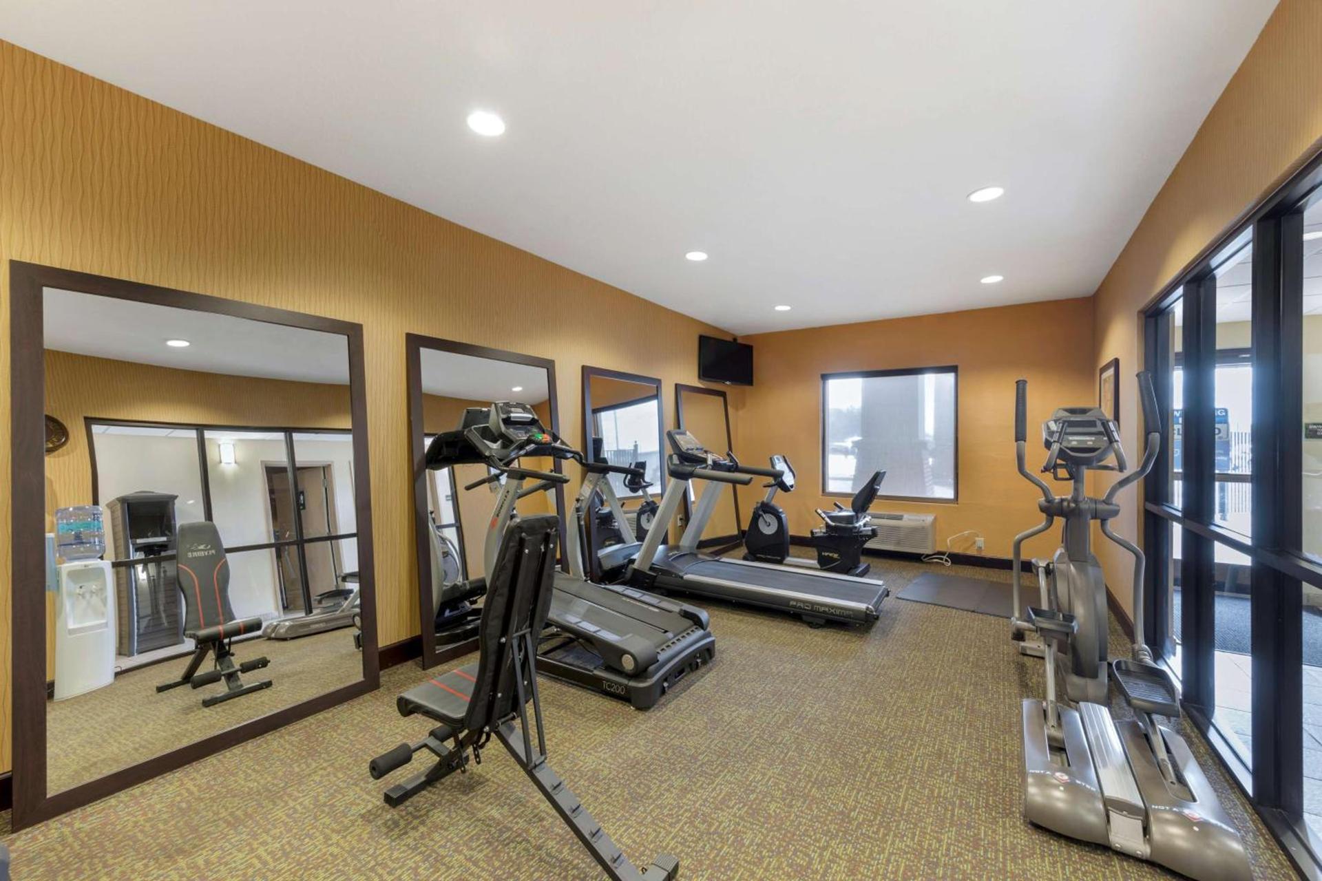 Best Western Plus Gadsden Hotel & Suites photo 22