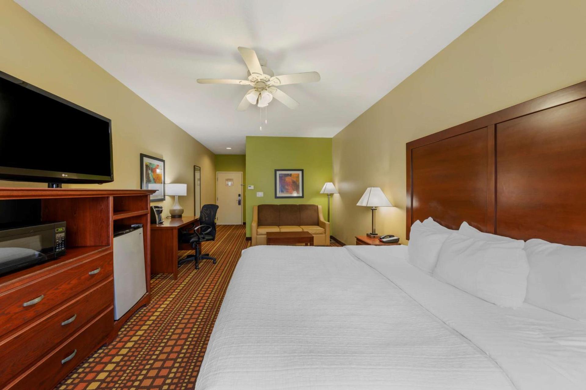 Best Western Plus Gadsden Hotel & Suites photo 26