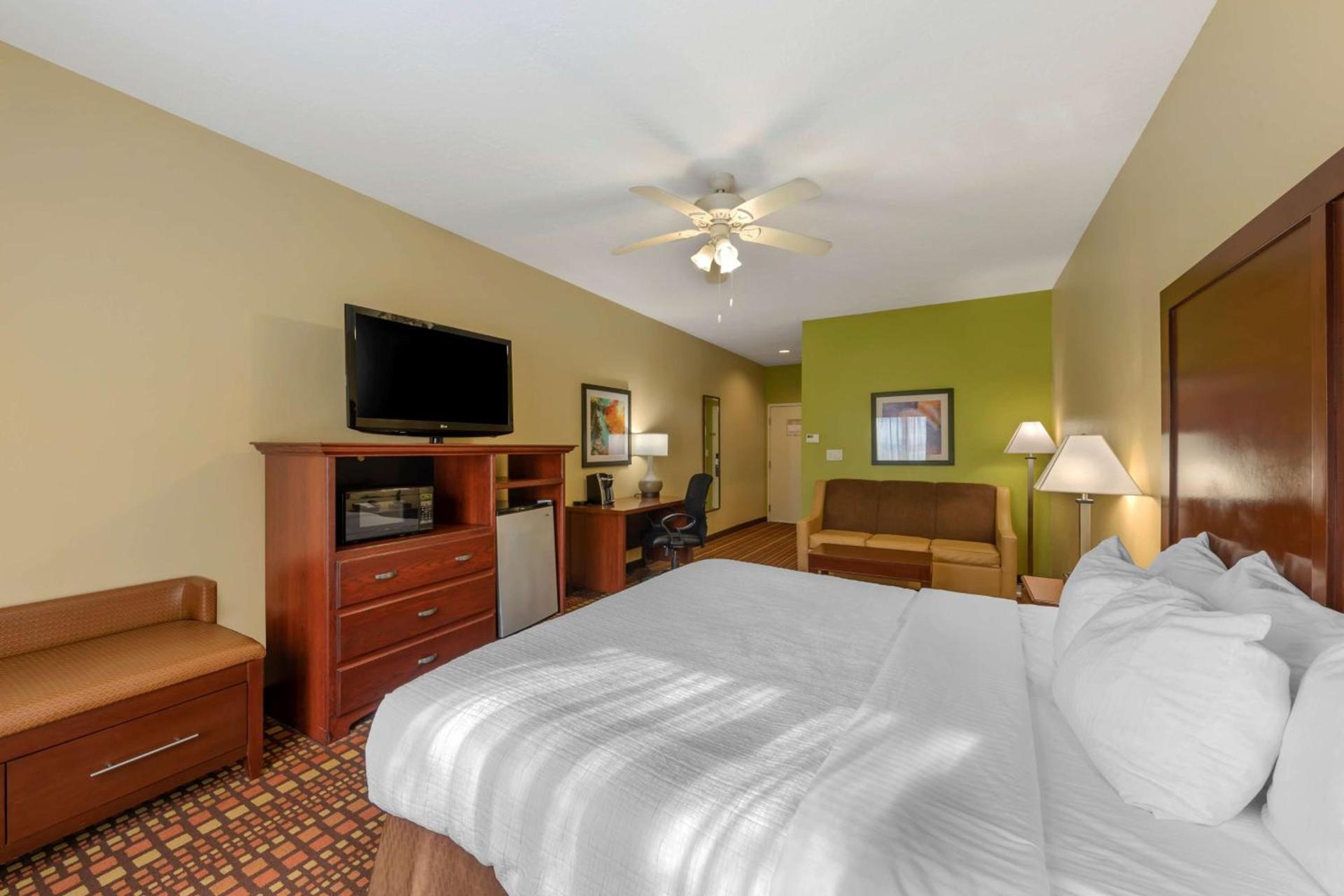 Best Western Plus Gadsden Hotel & Suites photo 29