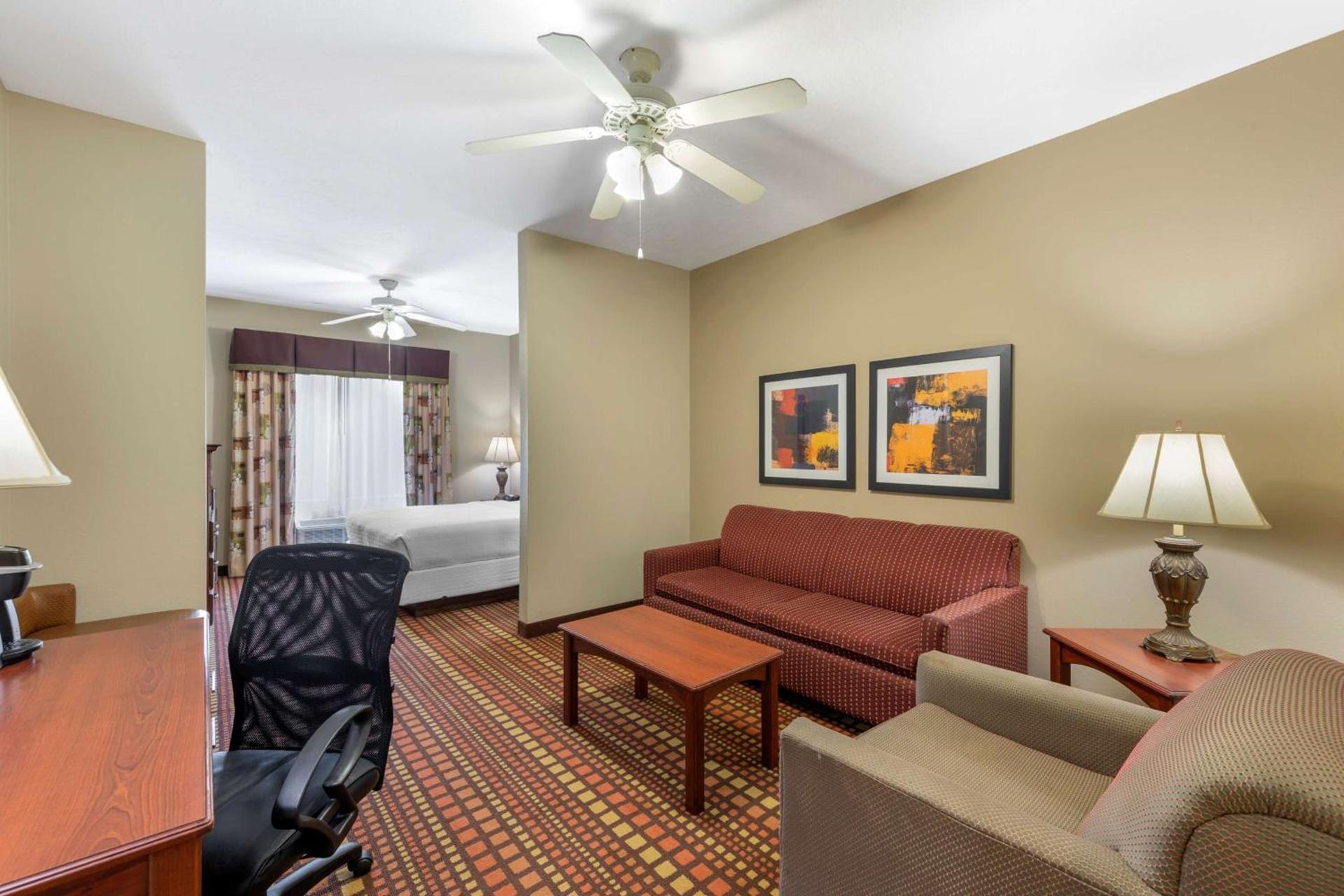Best Western Plus Gadsden Hotel & Suites photo 34