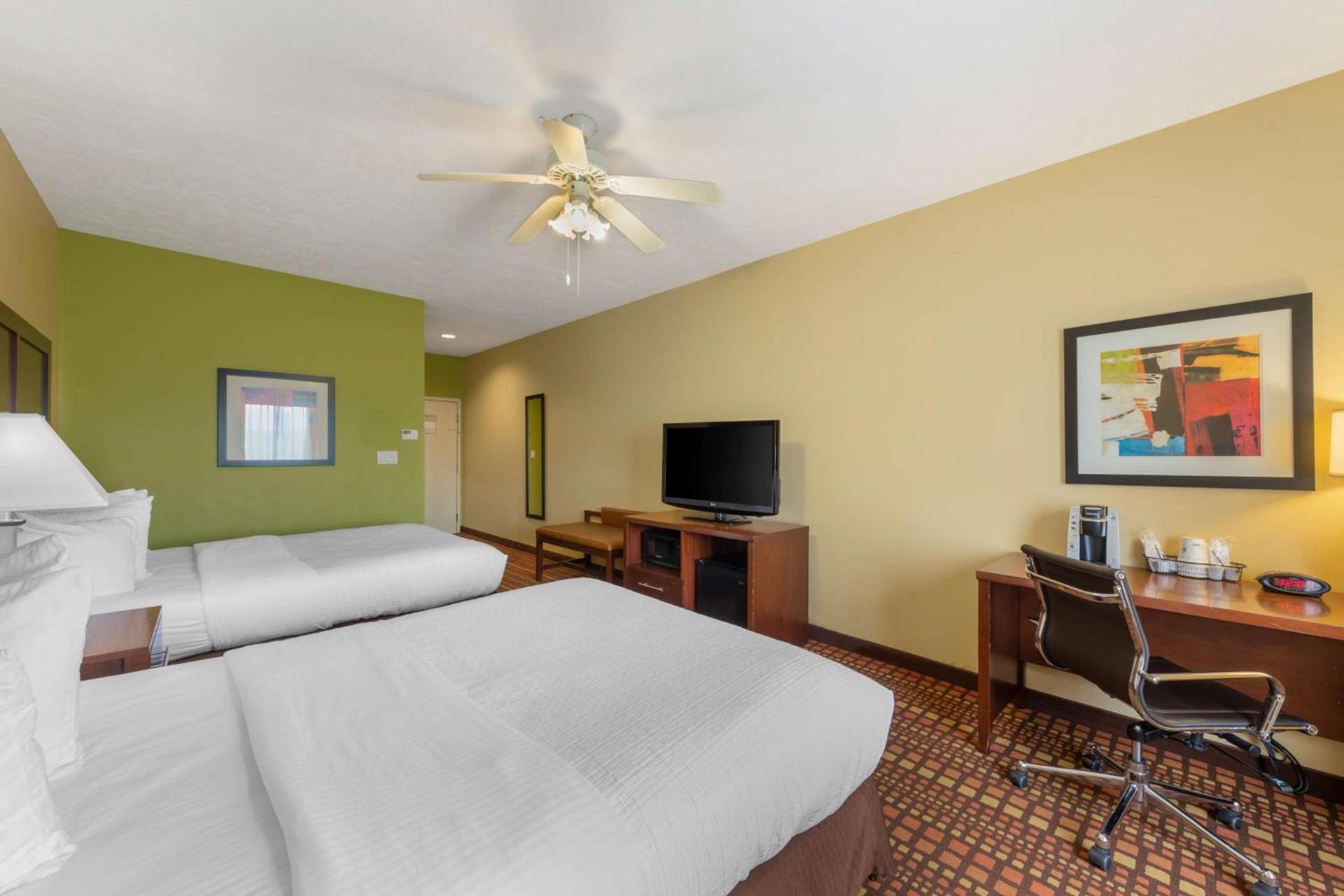 Best Western Plus Gadsden Hotel & Suites photo 38