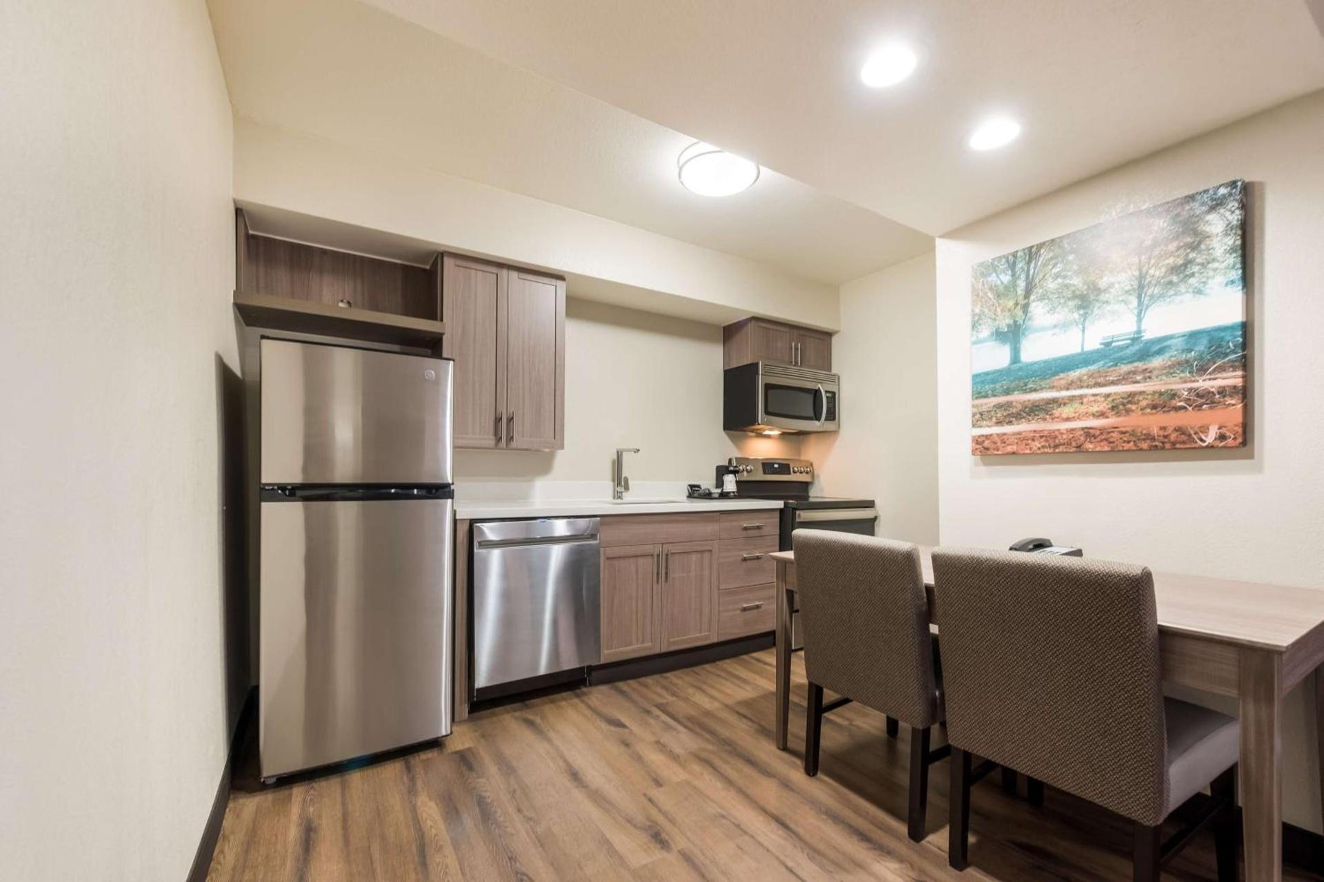 Best Western Fishkill Inn & Suites photo 19