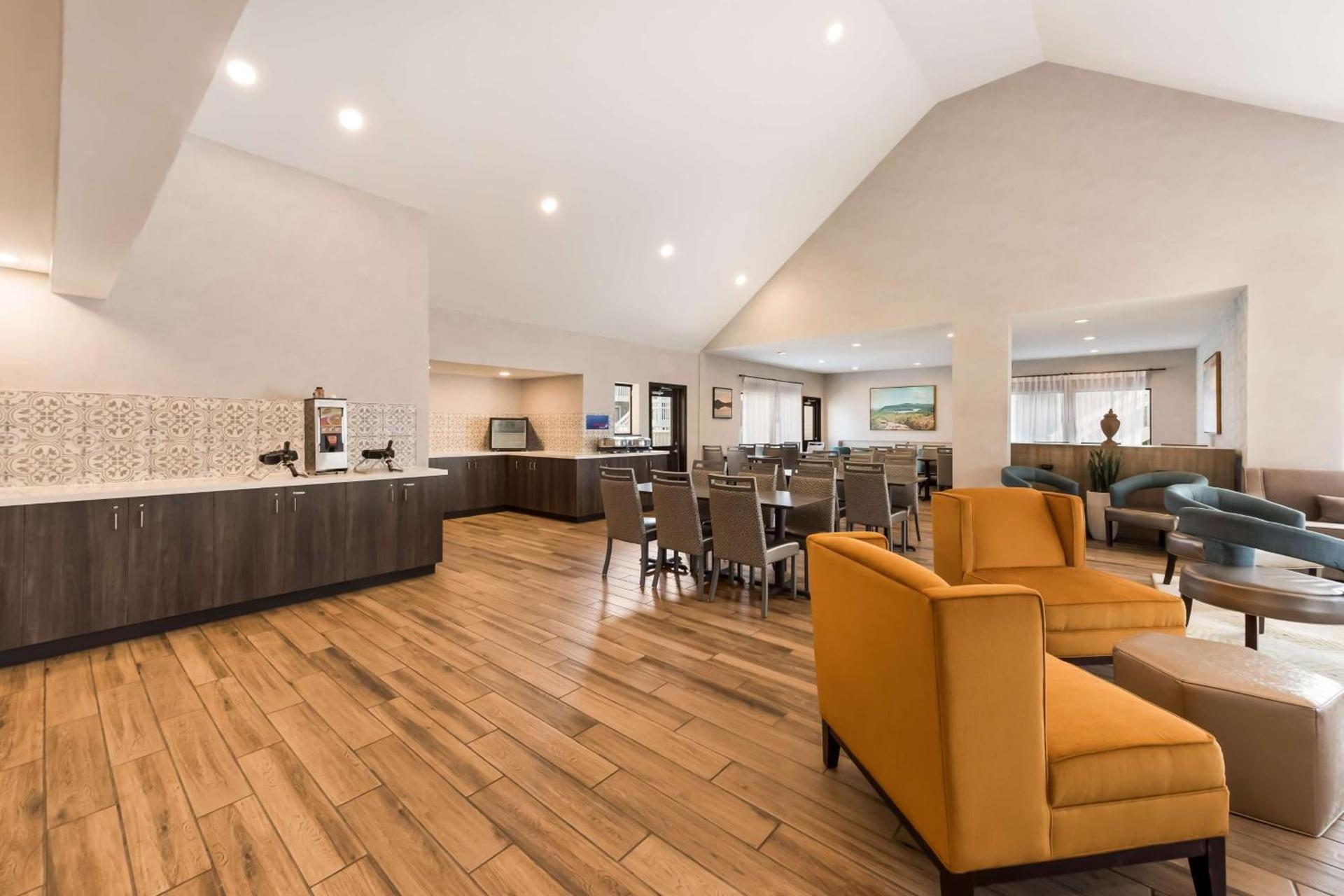 Best Western Fishkill Inn & Suites photo 14