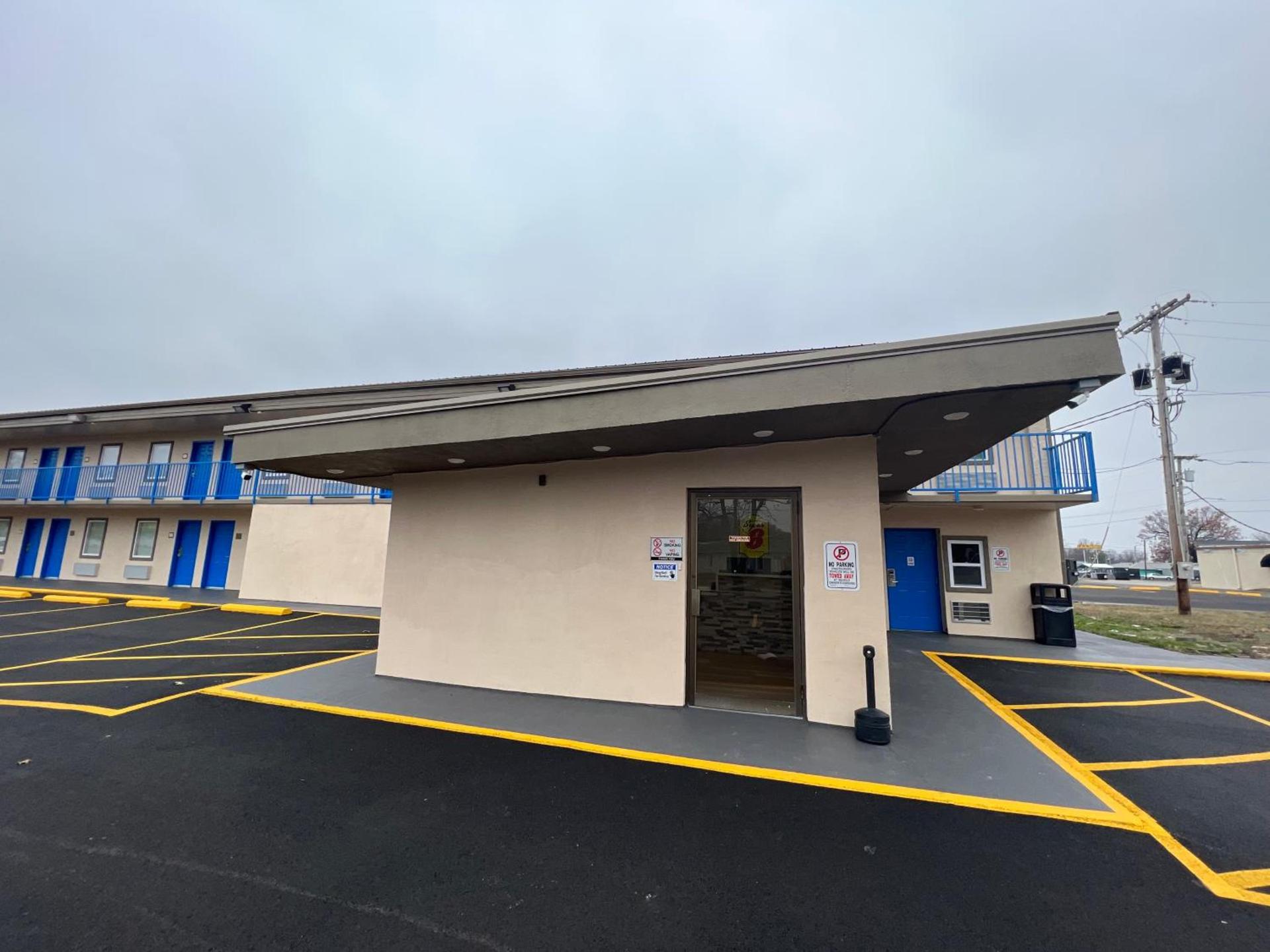 Super 8 by Wyndham Paducah I-24 Exit 4 photo 39