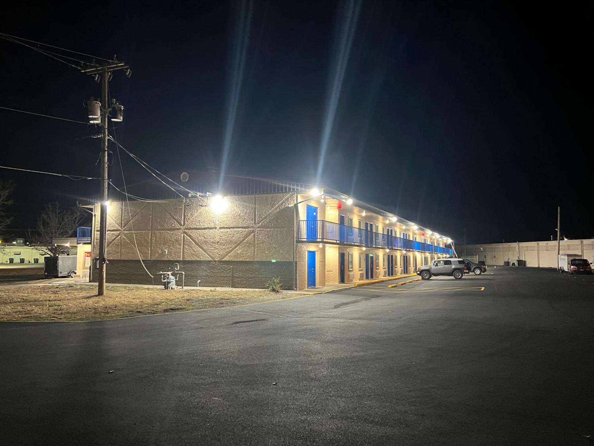 Super 8 by Wyndham Paducah I-24 Exit 4 photo 41