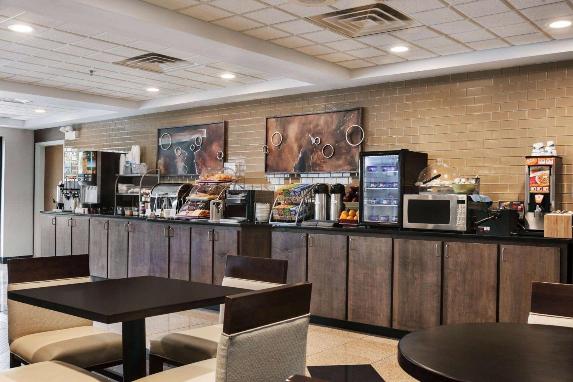 Wingate by Wyndham Chicago Schaumburg photo 52
