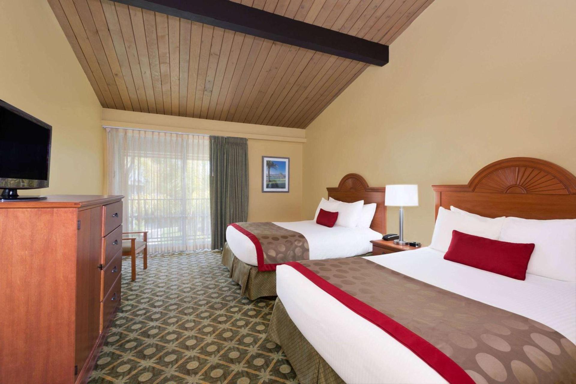 Ramada by Wyndham Santa Barbara photo 17