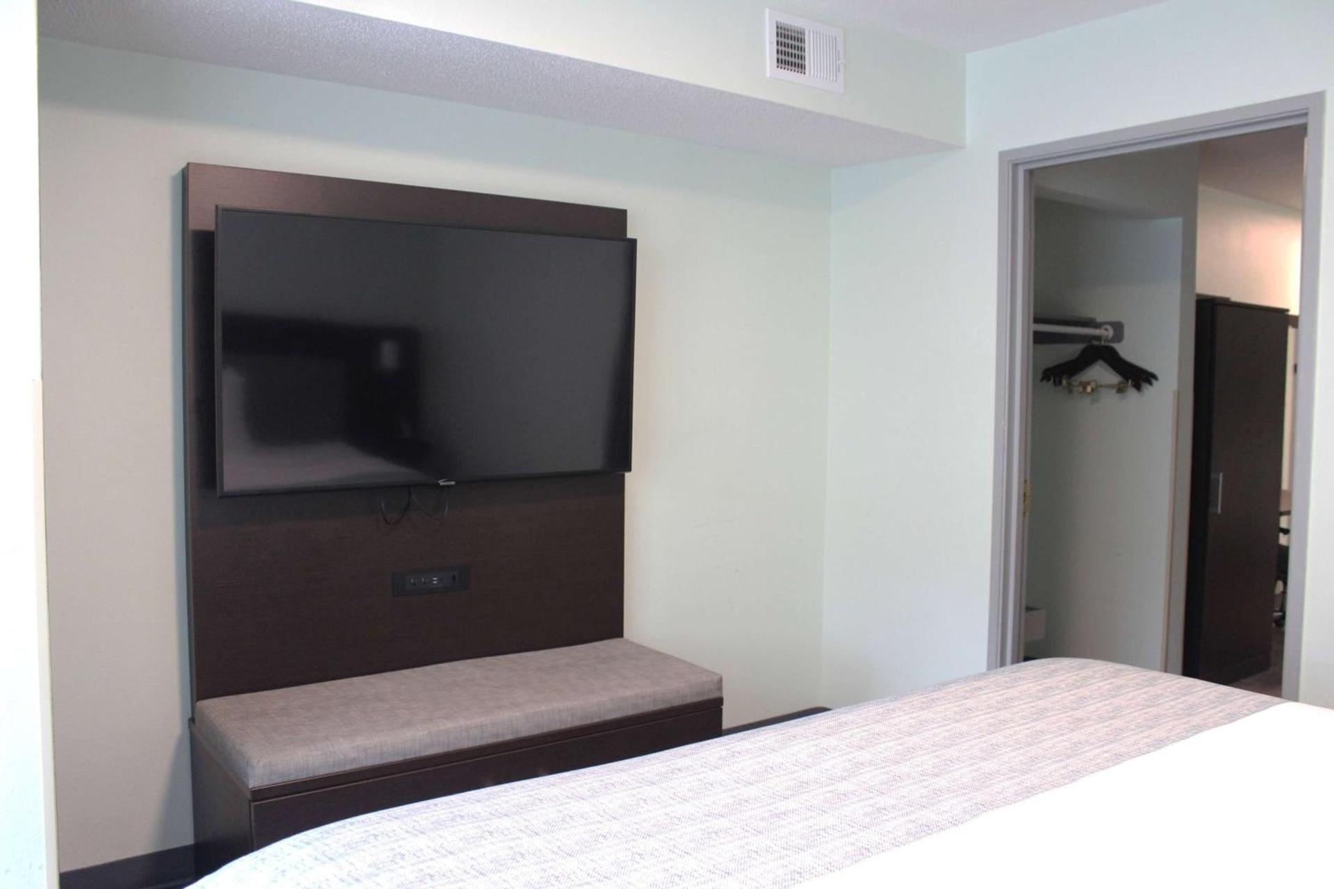 Wingate by Wyndham Waldorf - Washington DC Area photo 51