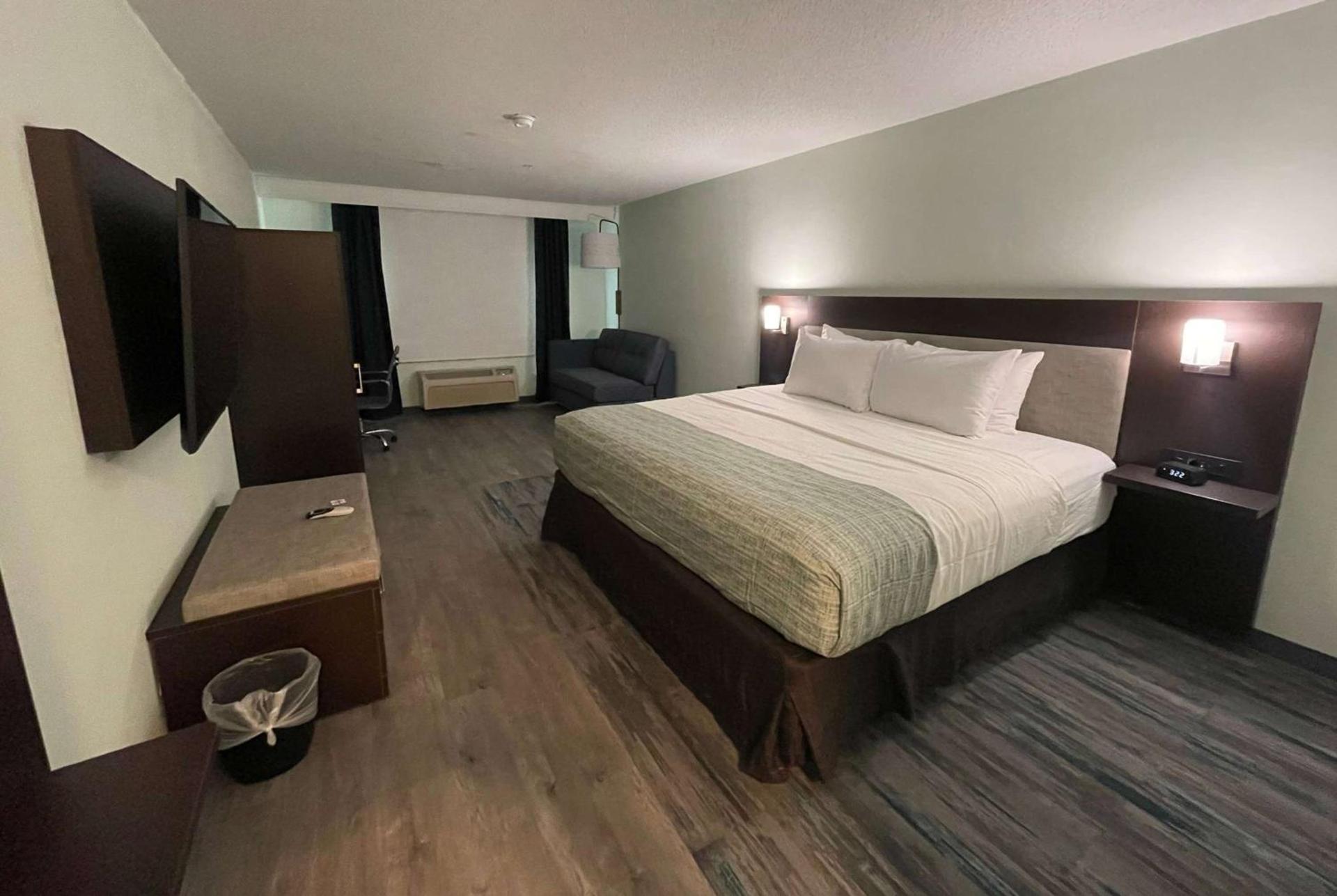 Wingate by Wyndham Waldorf - Washington DC Area photo 50