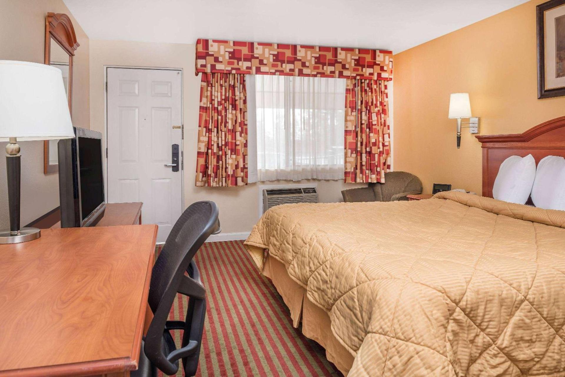 Travelodge by Wyndham Klamath Falls photo 16