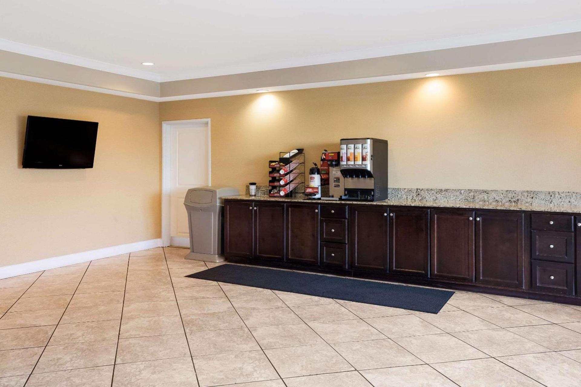 Suburban Studios Berwick - Morgan City photo 27