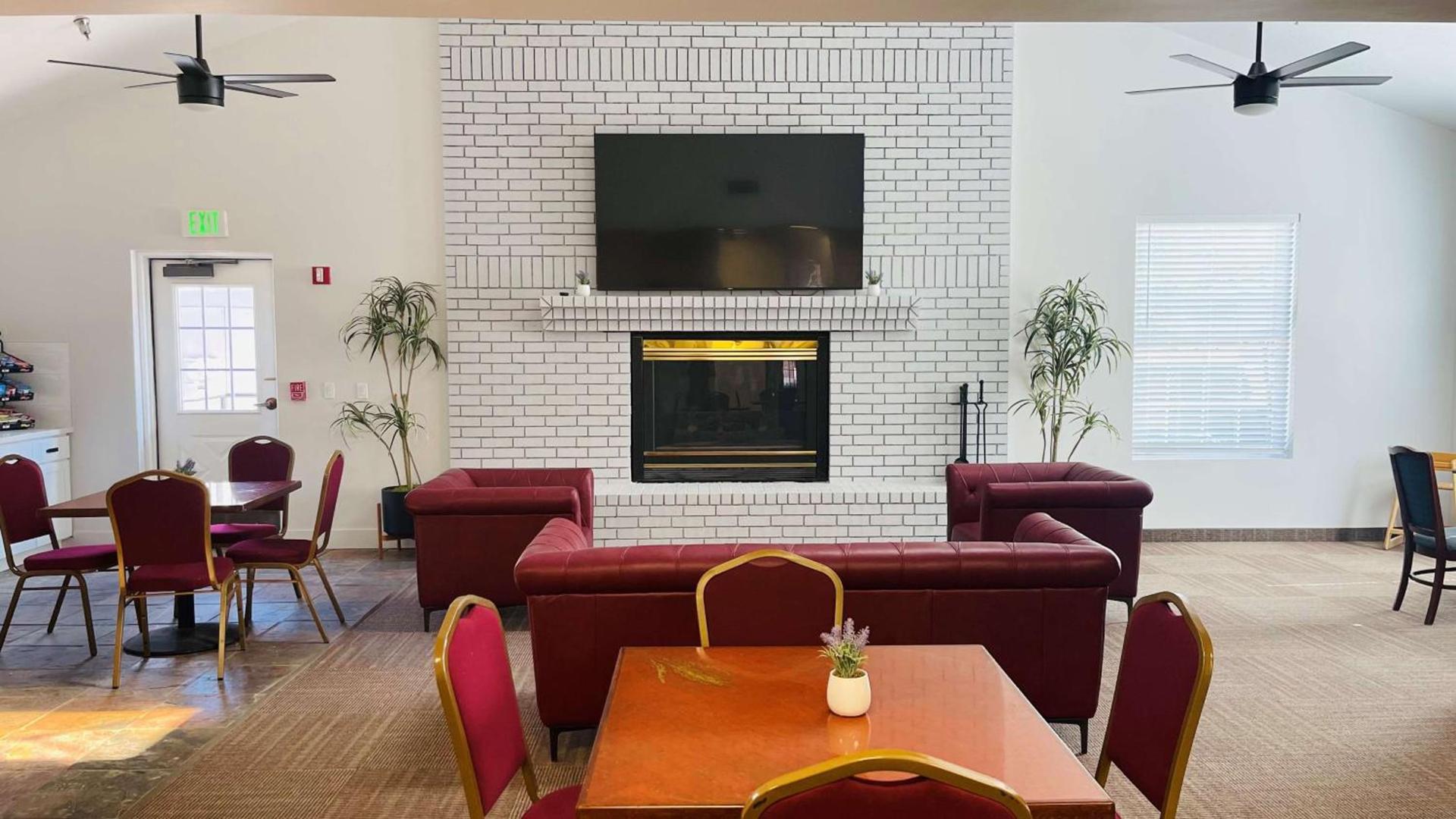 SureStay Hotel by Best Western Eureka photo 2