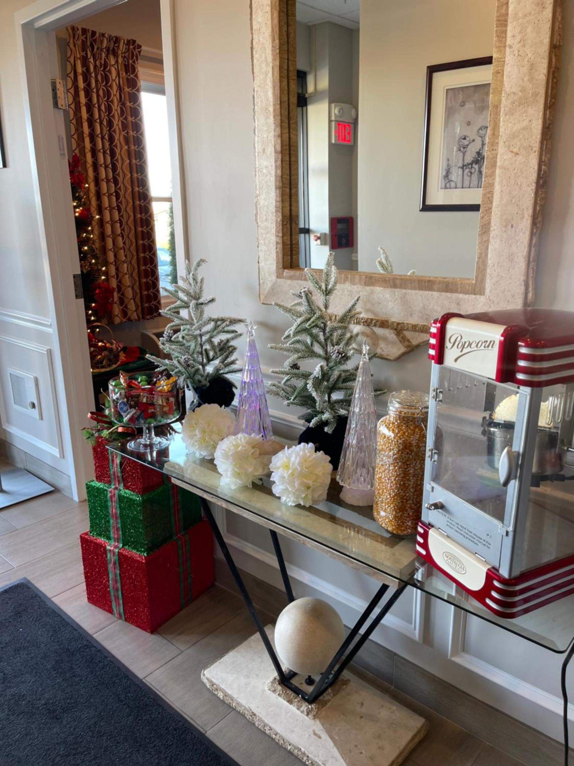 Brinton Suites photo 61
