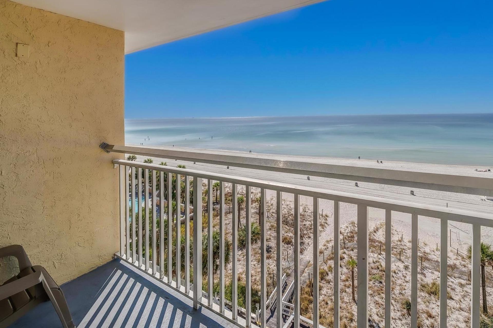 Palm & Tide Beachfront Hotel photo 6