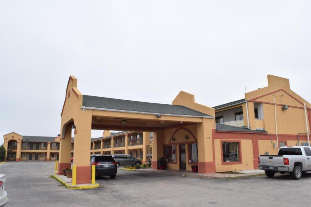 Delux Inn photo 1