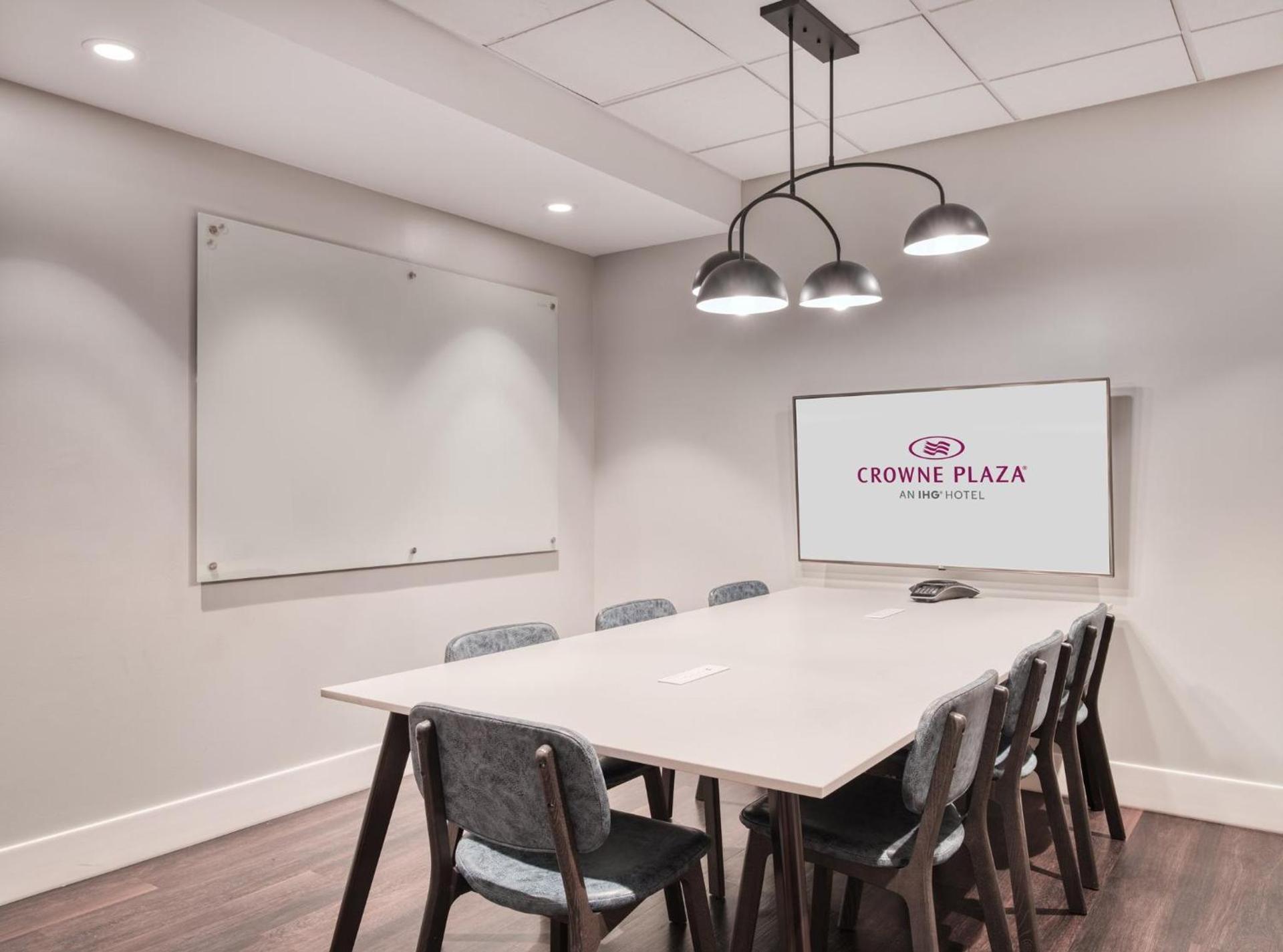 Crowne Plaza Indianapolis-Dwtn-Union Stn by IHG photo 27