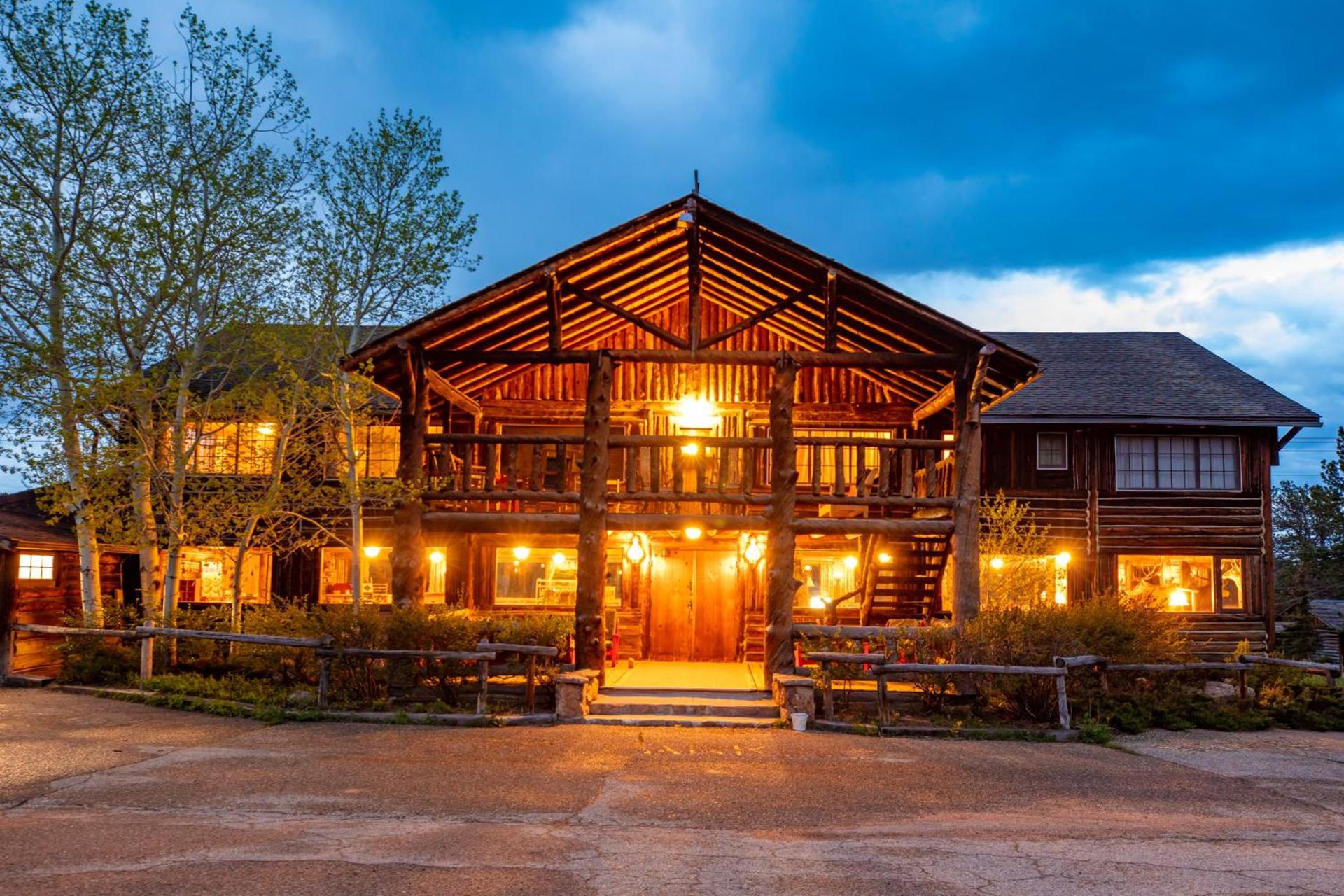 The Meeker Park Lodge photo 9
