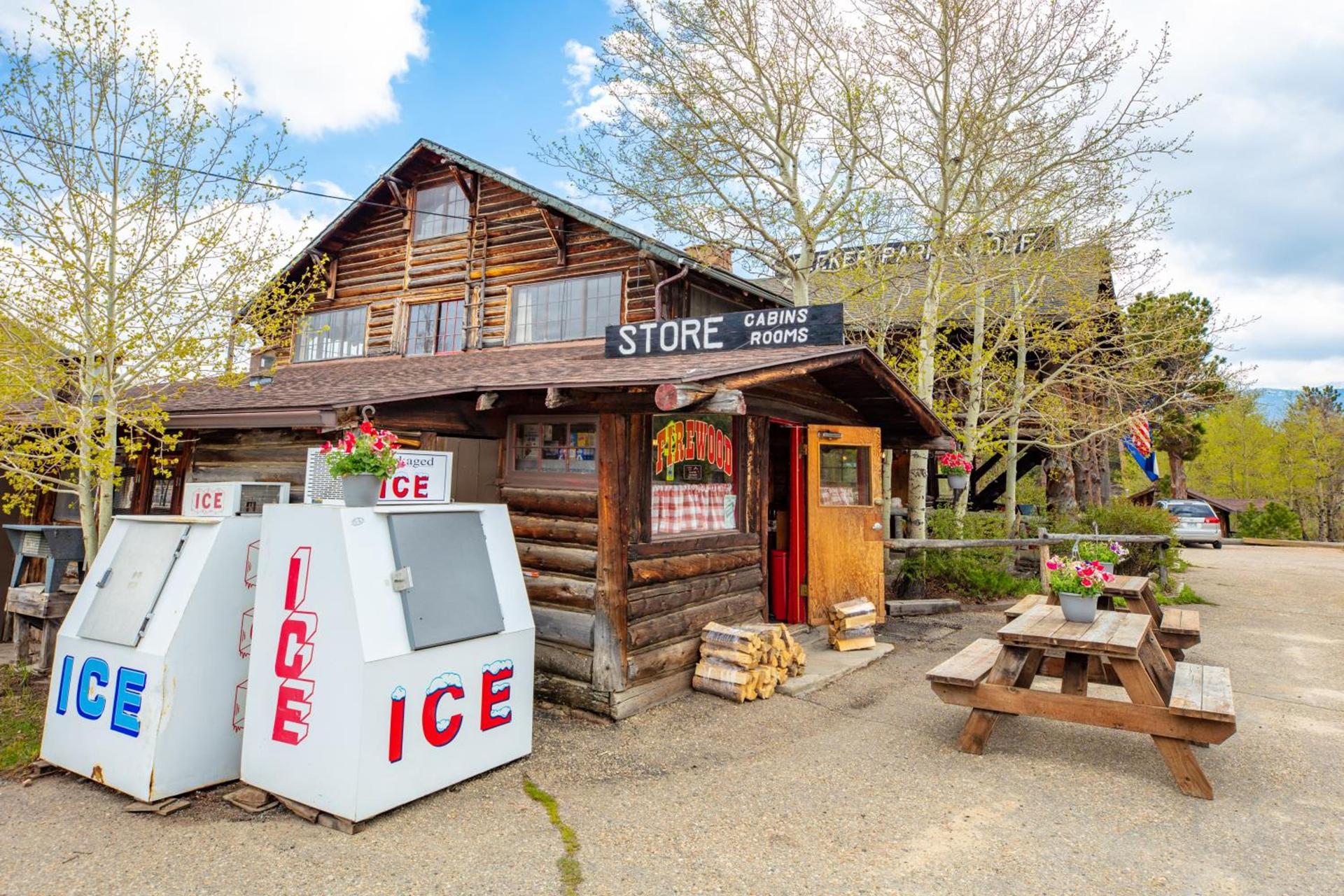 The Meeker Park Lodge photo 19